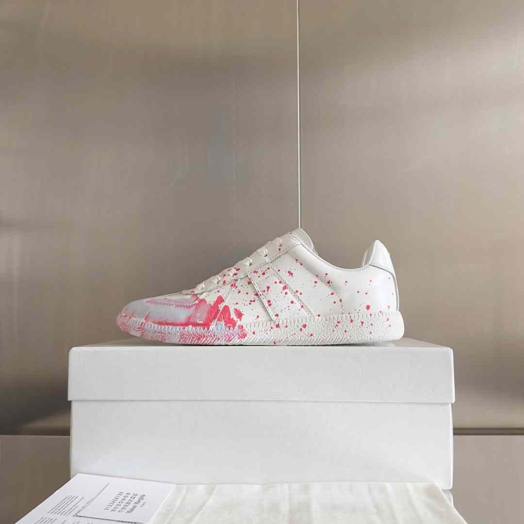 Maison Margiela Replica 'Paint Splatter - White Red' - FashionPlug