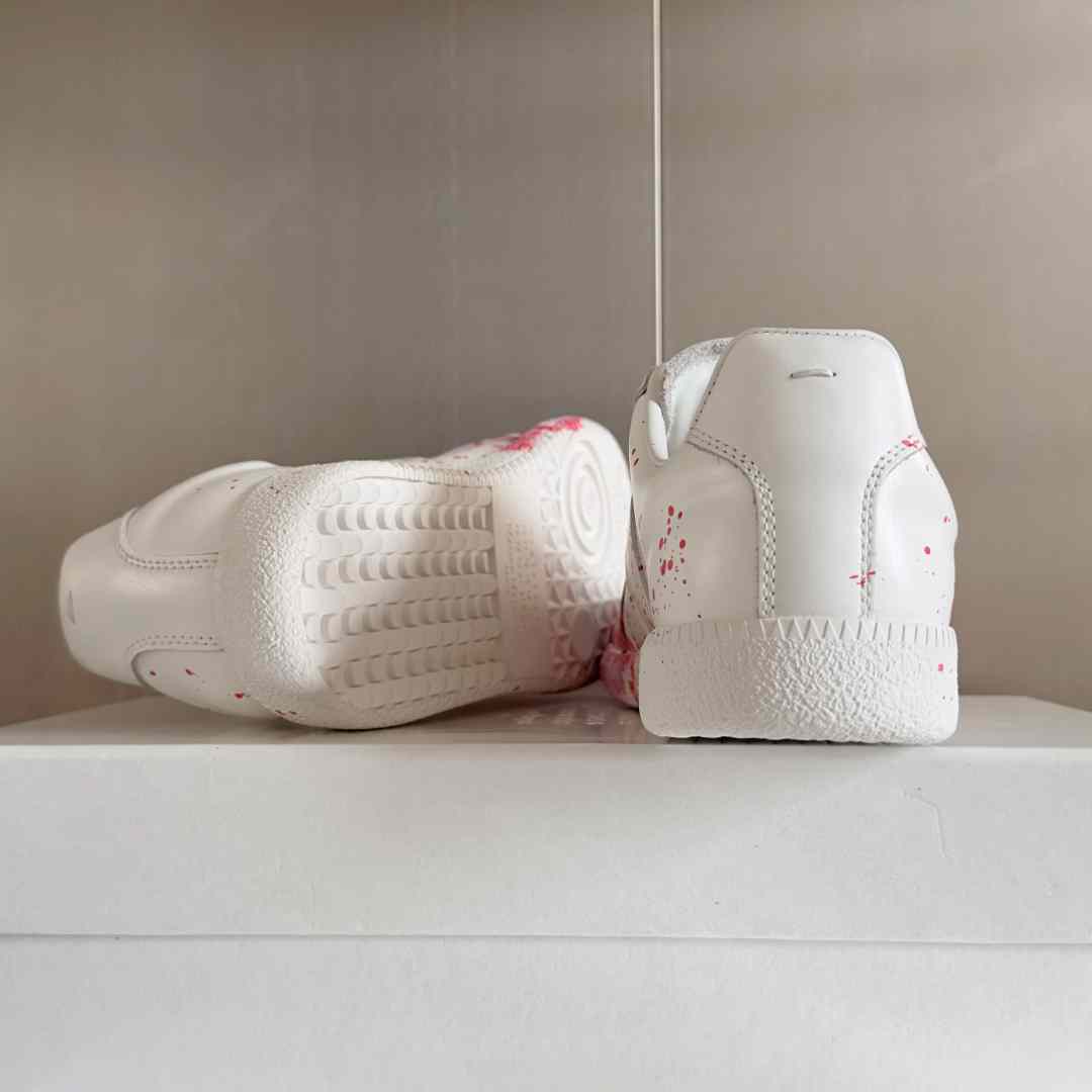 Maison Margiela Replica 'Paint Splatter - White Red' - FashionPlug
