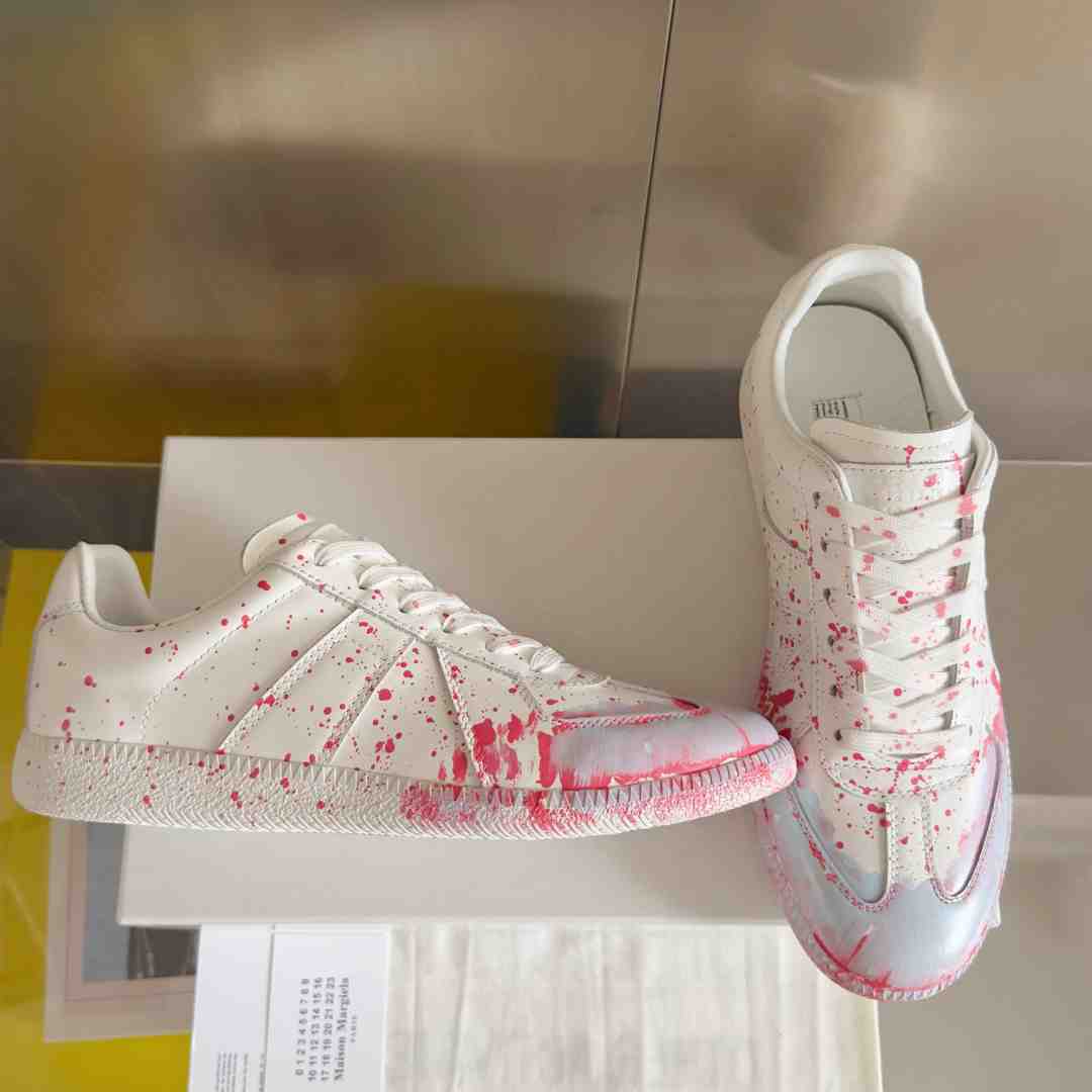 Maison Margiela Replica 'Paint Splatter - White Red' - FashionPlug