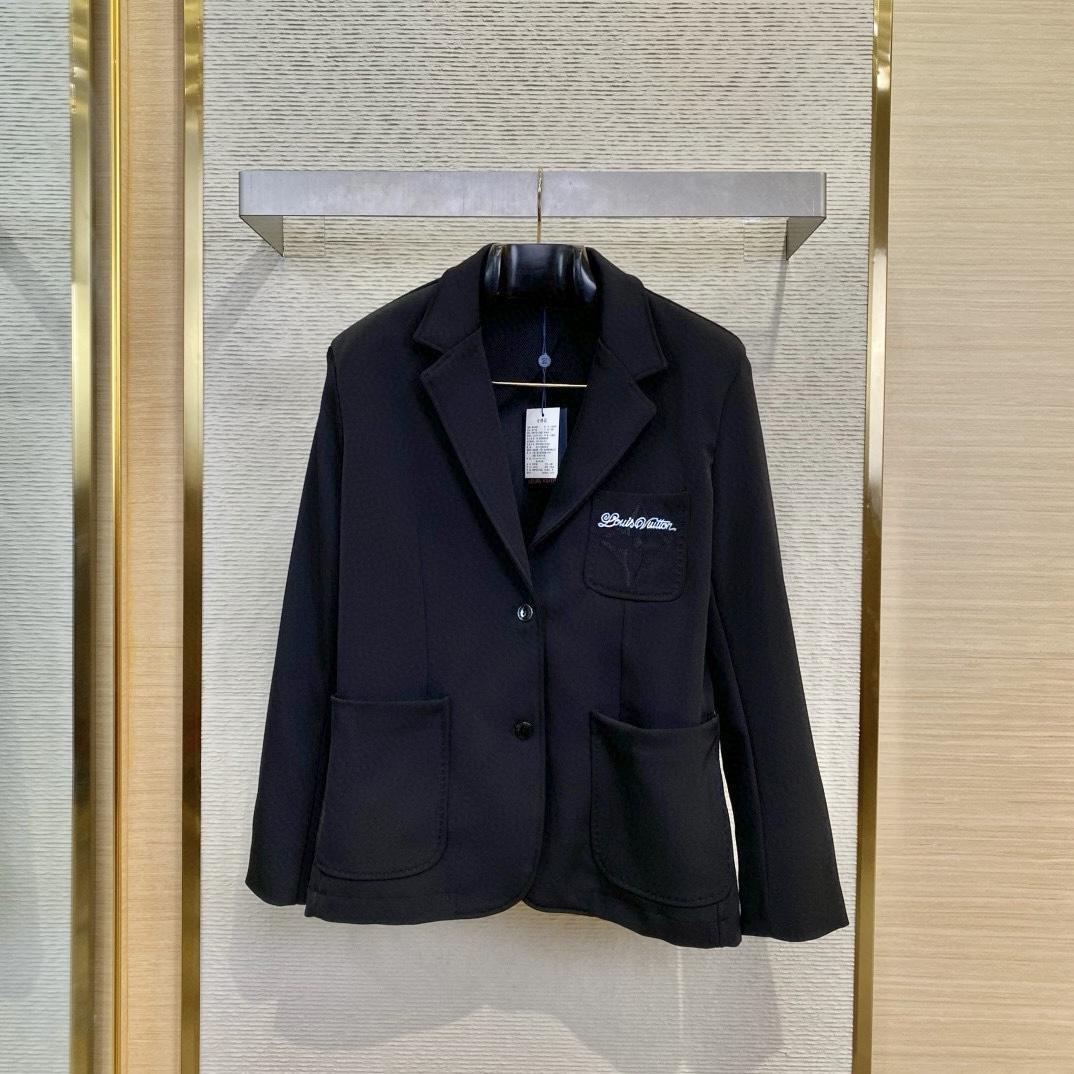 Louis Vuitton Preppy Relaxed Blazer   1AGTIP - FashionPlug