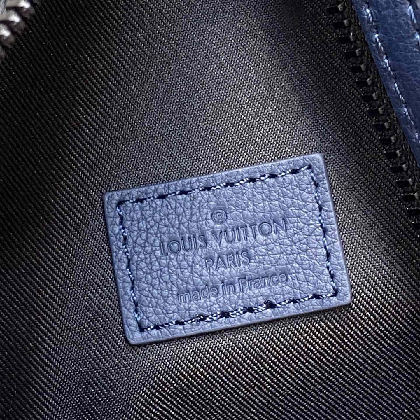 Louis Vuitton Duo Slingbag   M24467 - FashionPlug