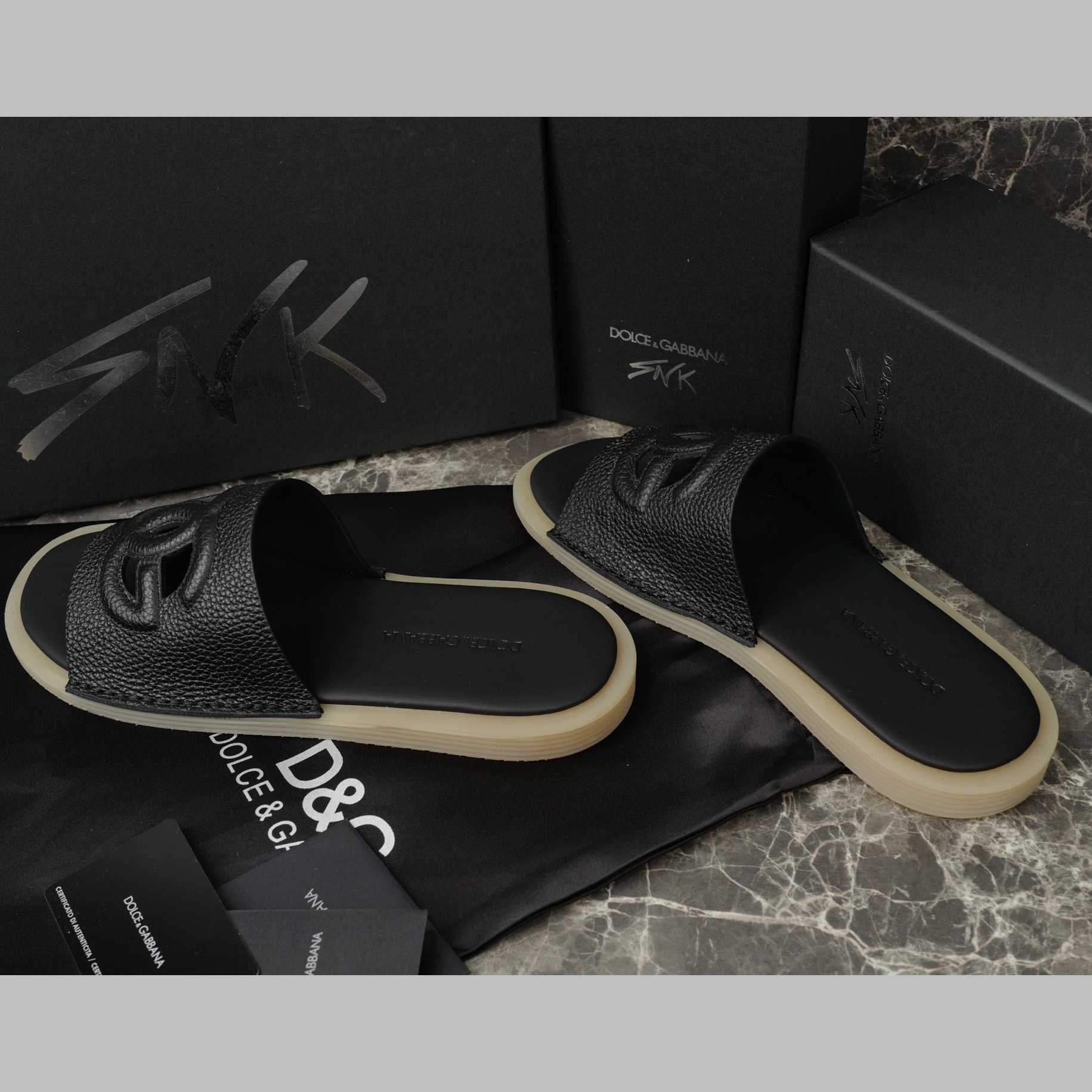 Dolce & Gabbana Black Leather Sliders - FashionPlug