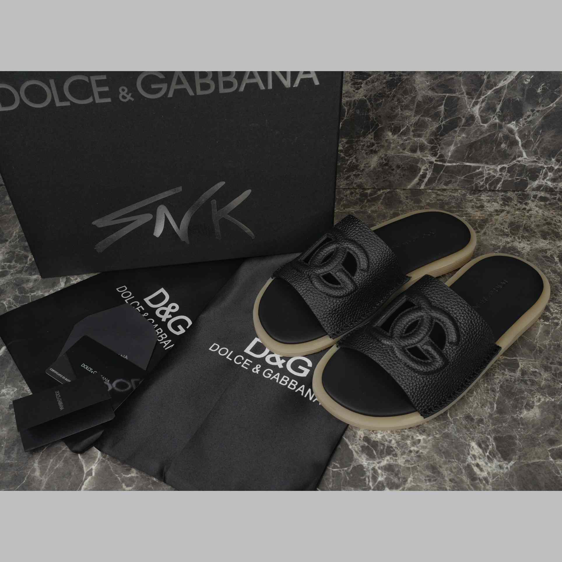 Dolce & Gabbana Black Leather Sliders - FashionPlug
