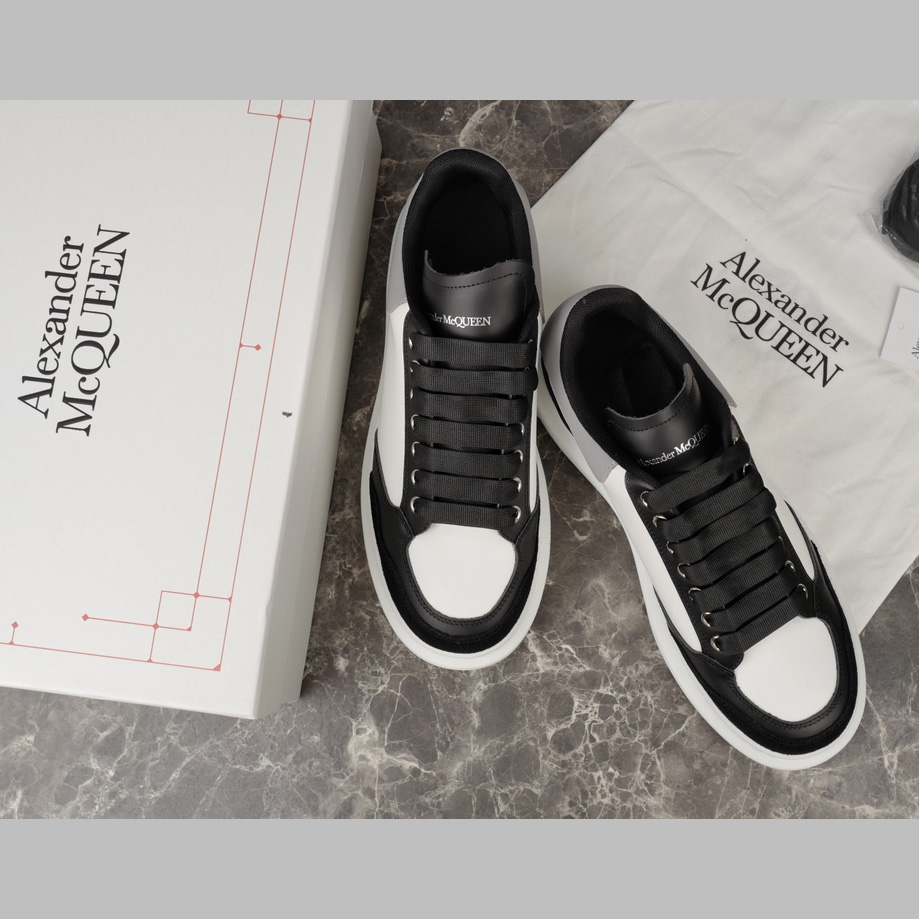 Alexander McQueen Oversized Sneaker 'Black White Grey' - FashionPlug