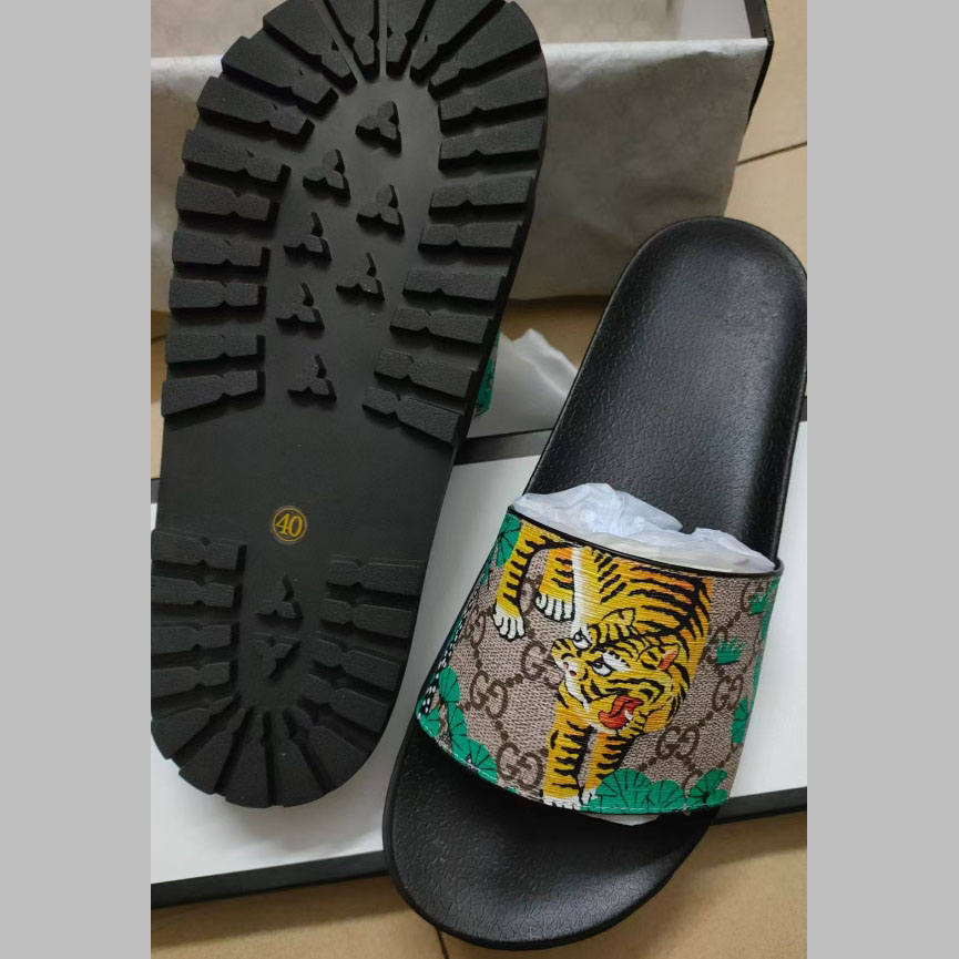 Gucci Men's Slide Sandal - FashionPlug