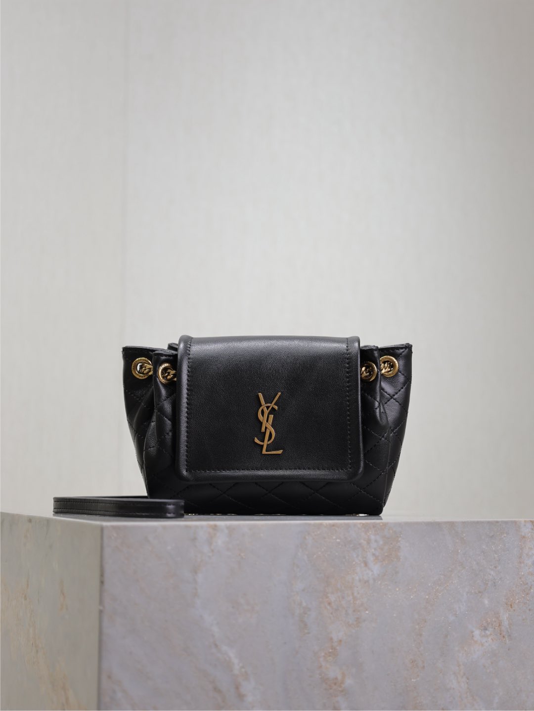 Saint Laurent College Mini In Shiny Leather - FashionPlug