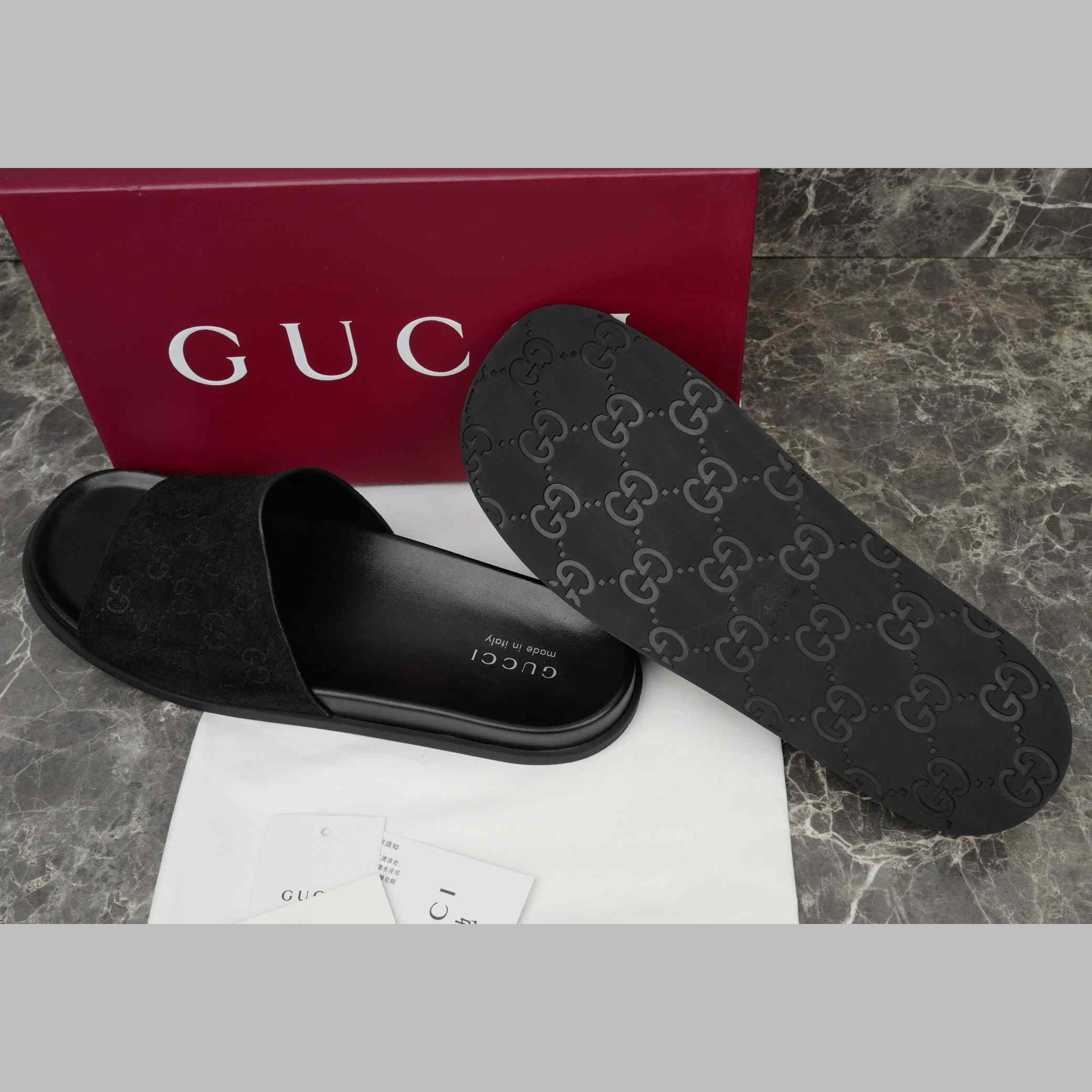 Gucci Men's Slide Sandal - FashionPlug