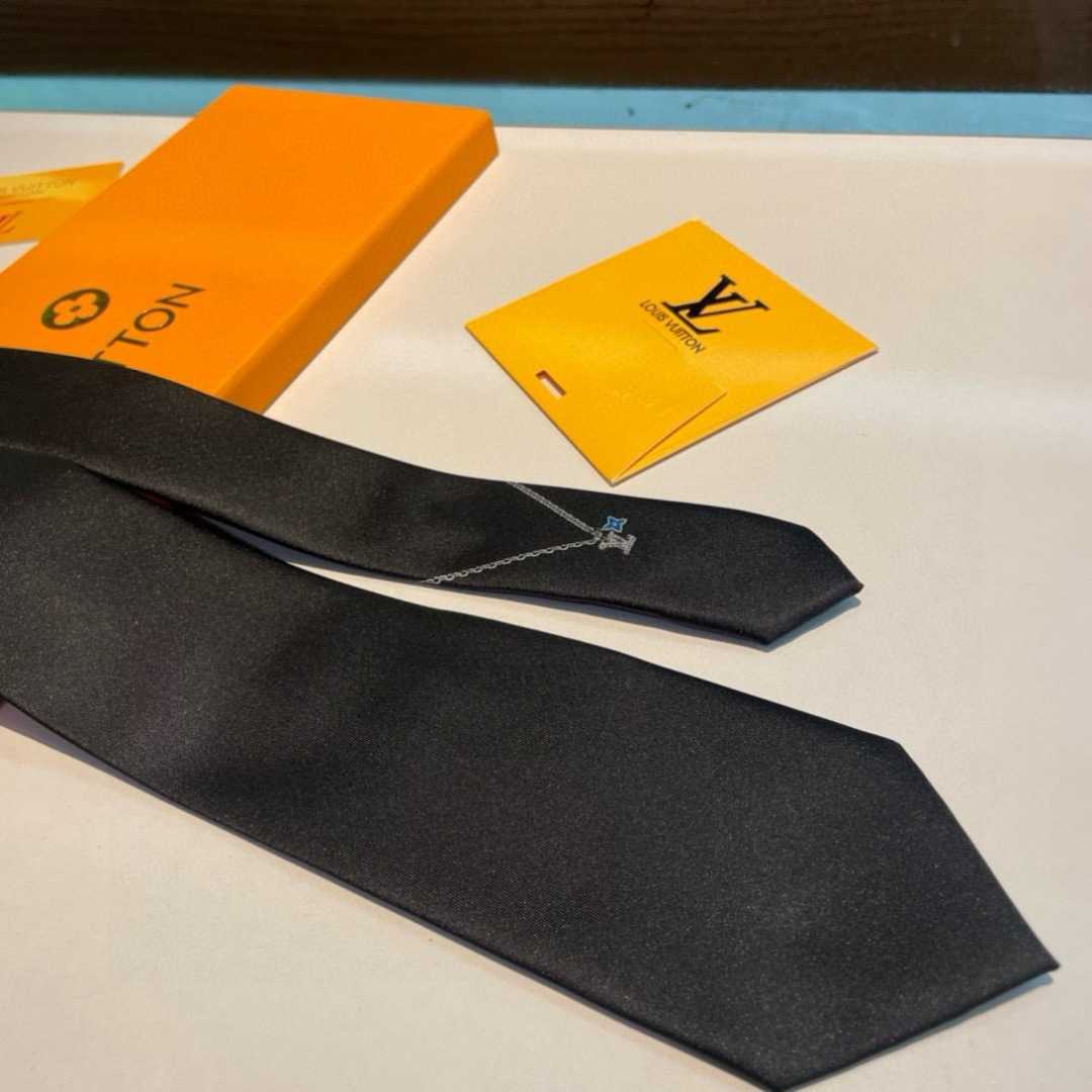 Louis Vuitton Tie - FashionPlug