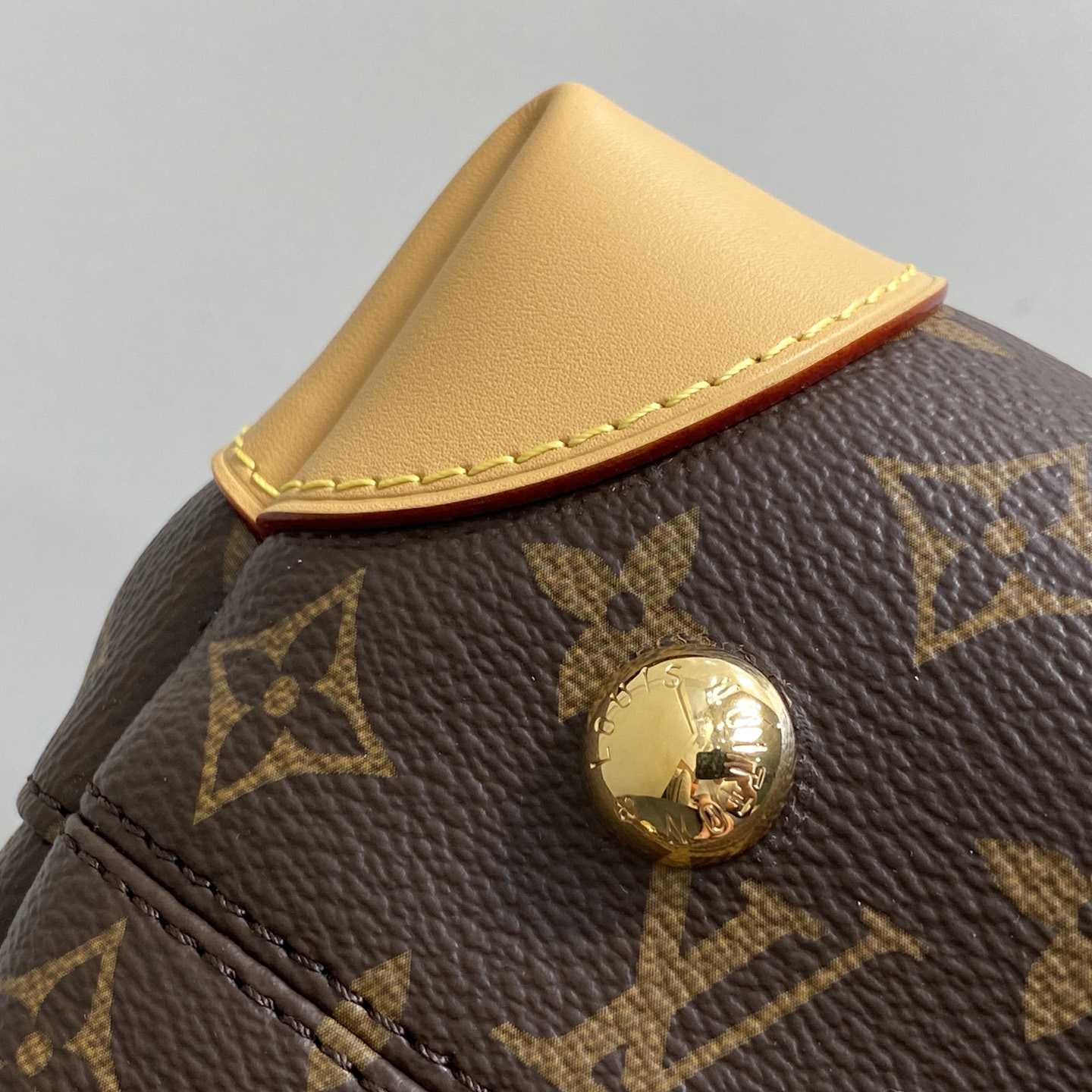 Louis Vuitton Hide Away MM   M14473 - FashionPlug