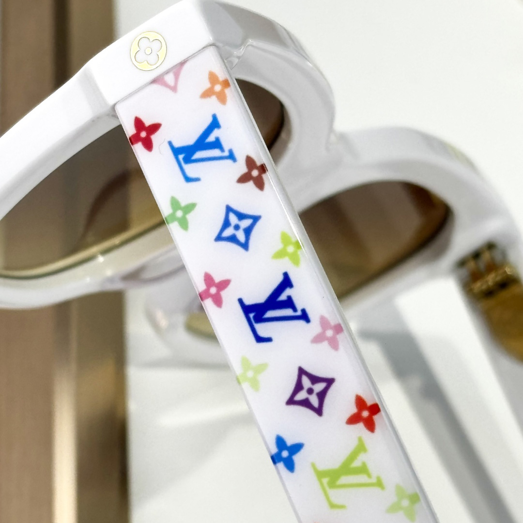 Louis Vuitton LV x TM My Monogram Multicolor Square Sunglasses  Z2725W - FashionPlug