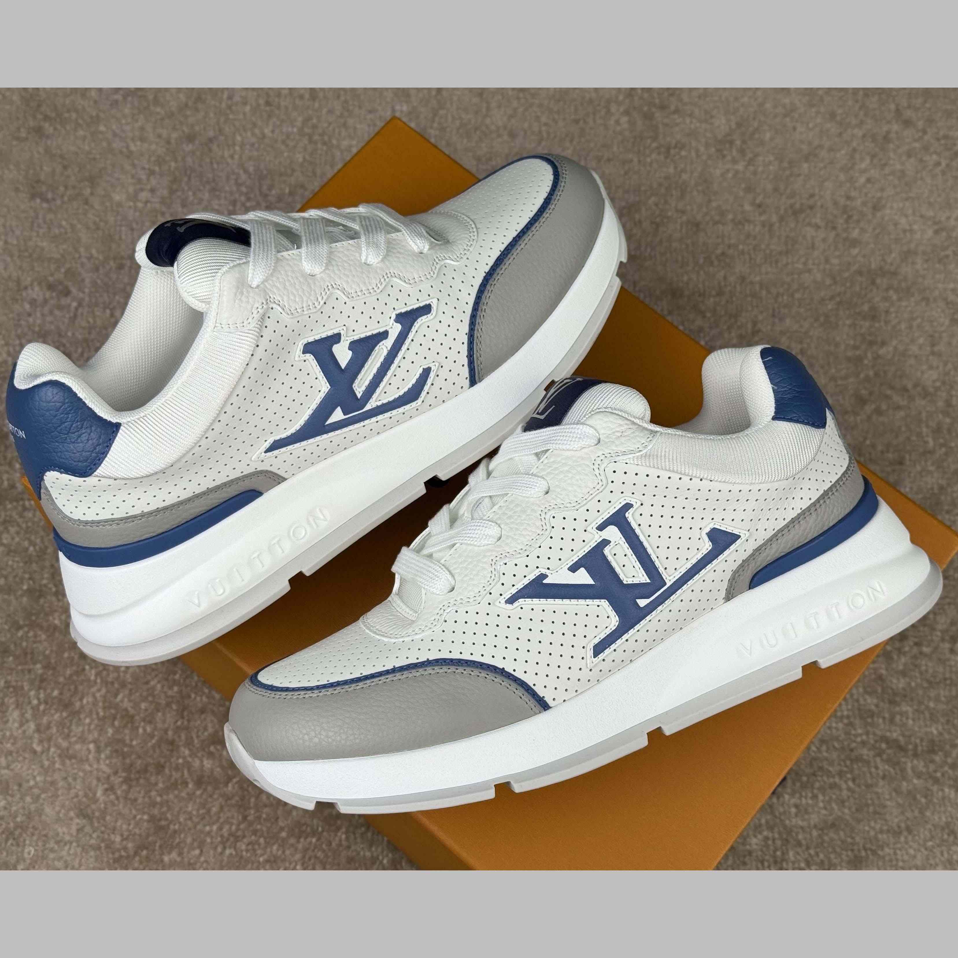 Louis Vuitton LV Classic Sneaker   1AHSV0 - FashionPlug