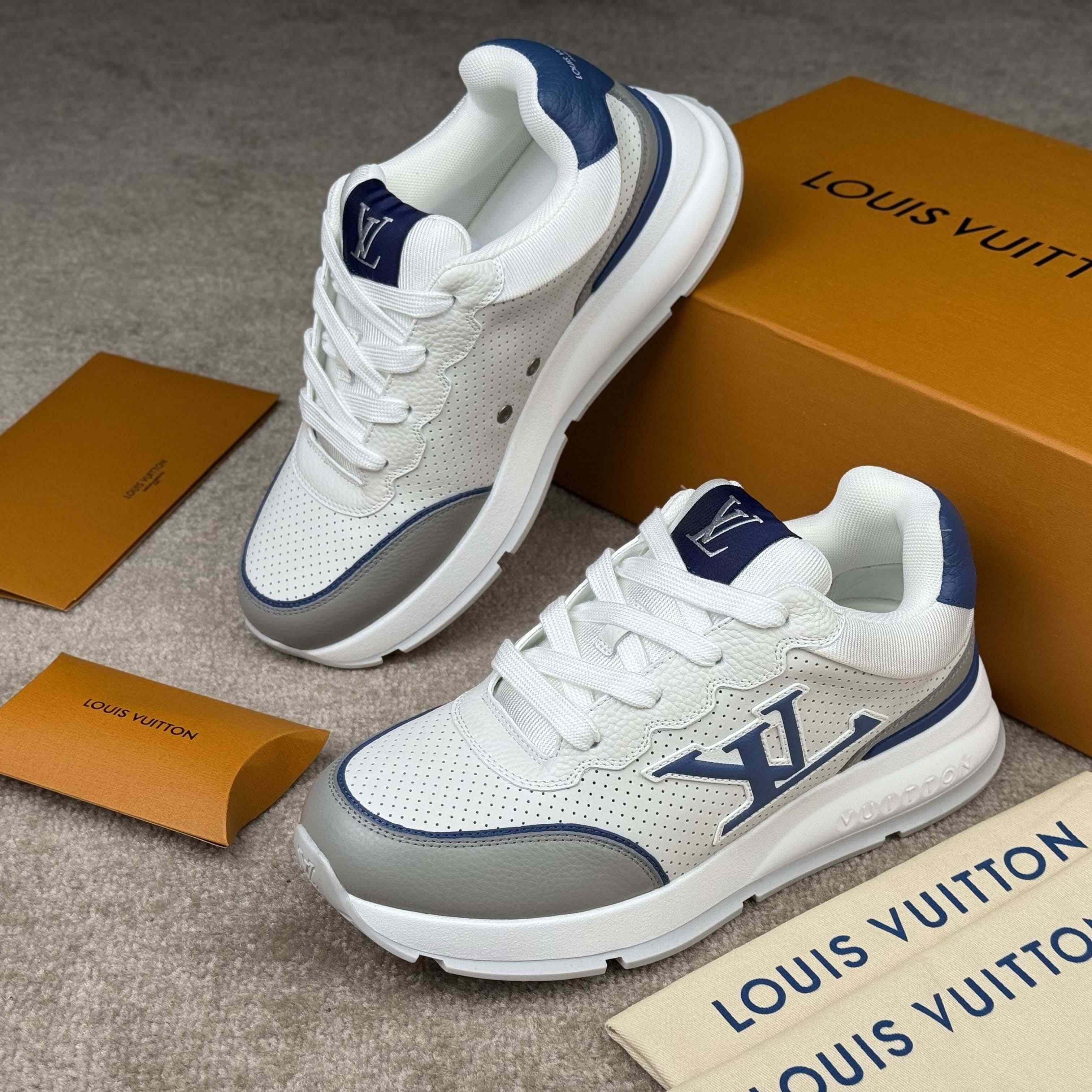 Louis Vuitton LV Classic Sneaker   1AHSV0 - FashionPlug