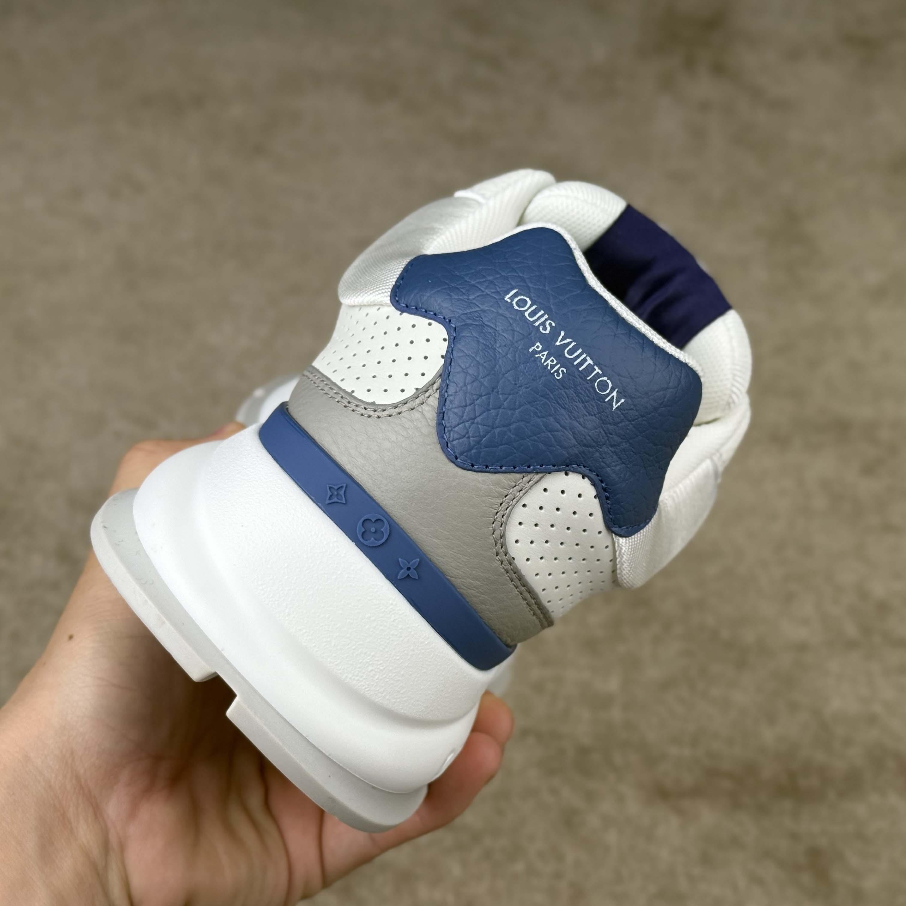 Louis Vuitton LV Classic Sneaker   1AHSV0 - FashionPlug