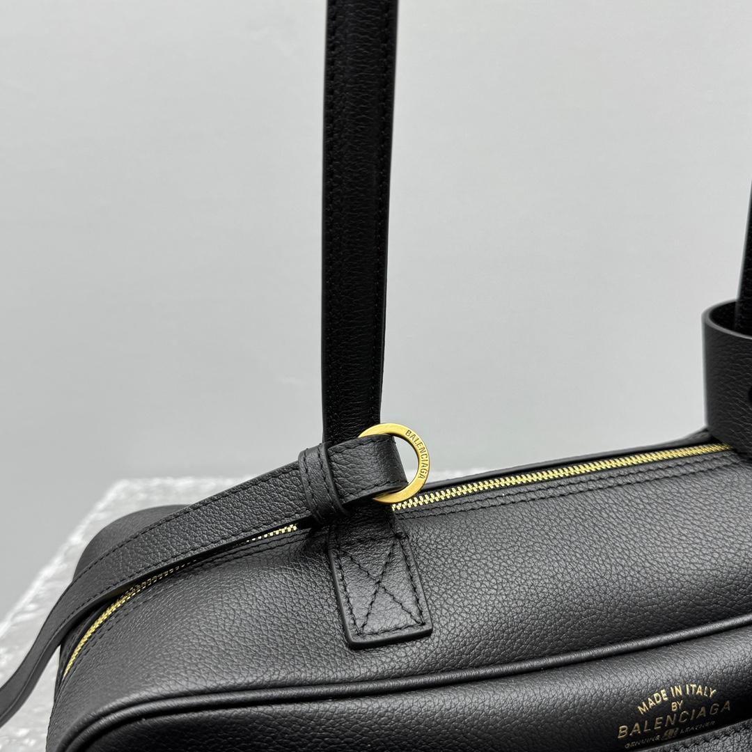 Balenciaga Carrie Bowling Bag Small In Black - FashionPlug