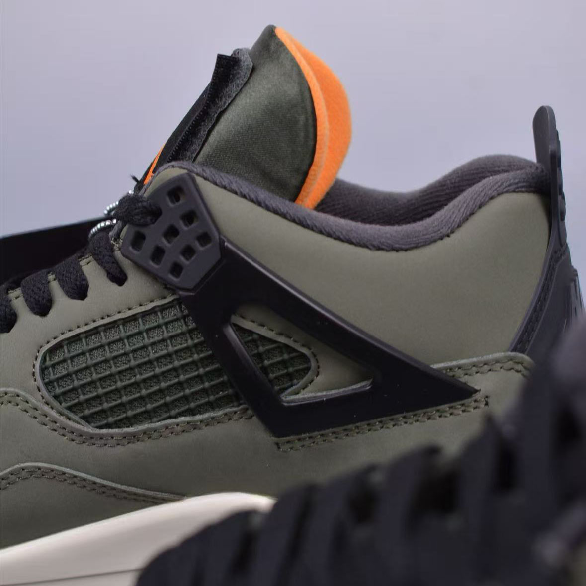 Air Jordan 4 retro Sneaker  - FashionPlug