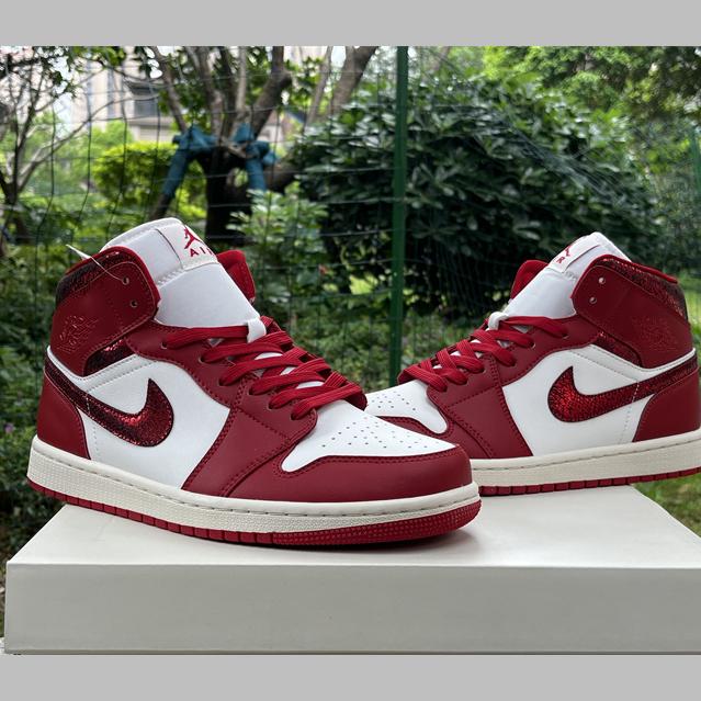 Air Jordan 1 Mid  HJ9337-106  - FashionPlug