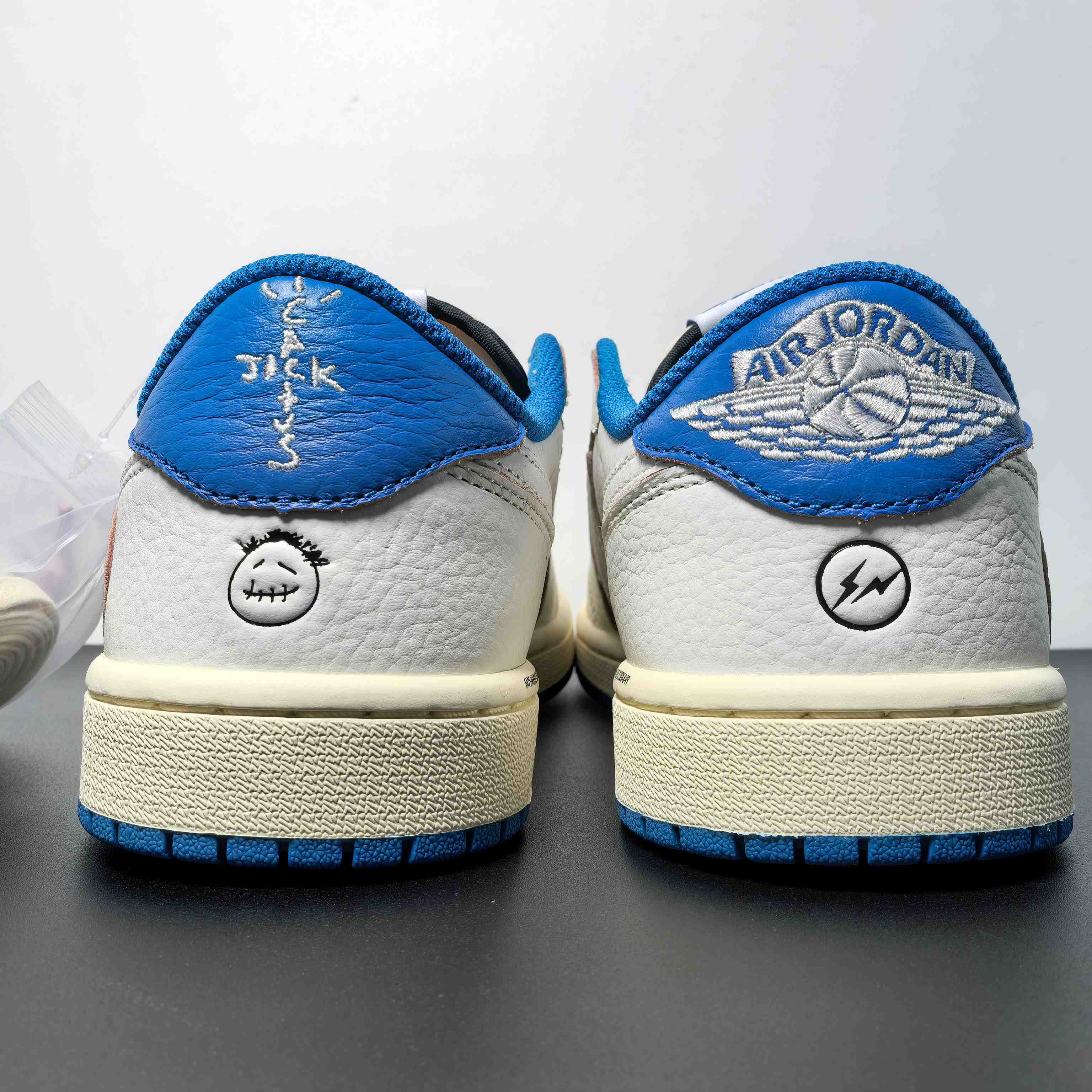 ​Travis Scott x Fragment x Air Jordan 1 Low OG Sneaker    DM7866-104 - FashionPlug