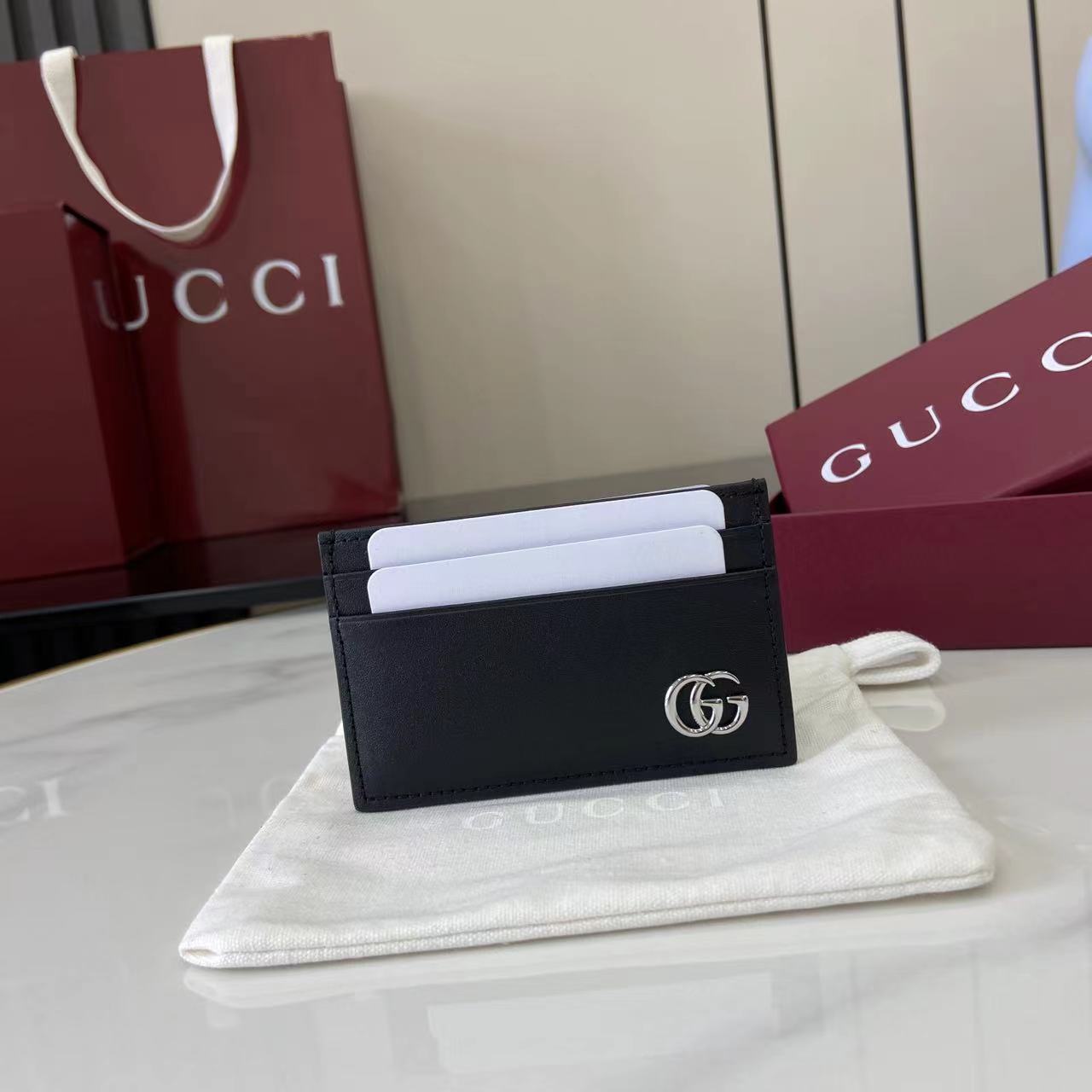 Gucci GG Marmont Card Case - FashionPlug