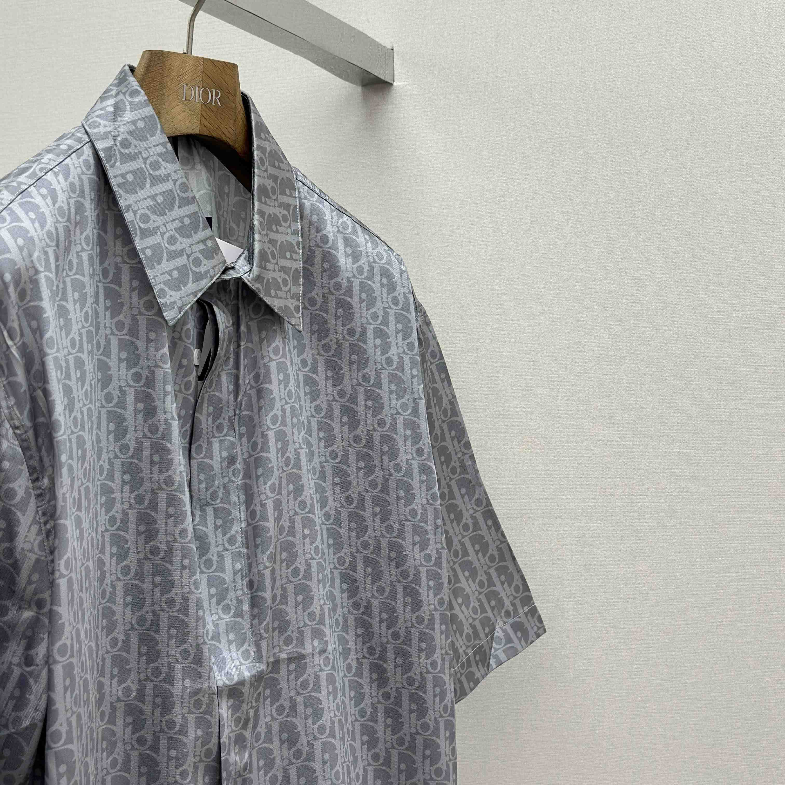 Dior Oblique Short-Sleeved Shirt - FashionPlug
