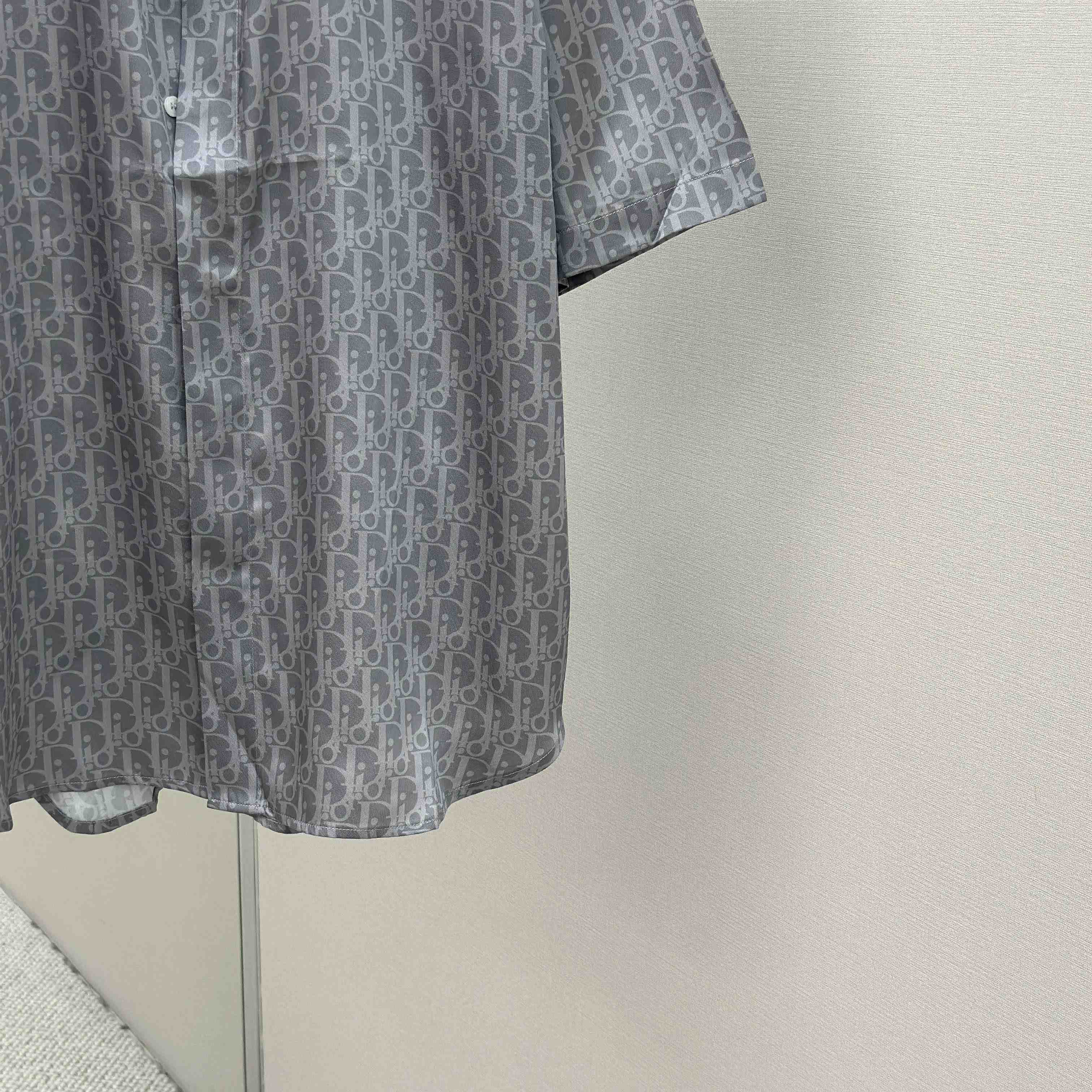 Dior Oblique Short-Sleeved Shirt - FashionPlug