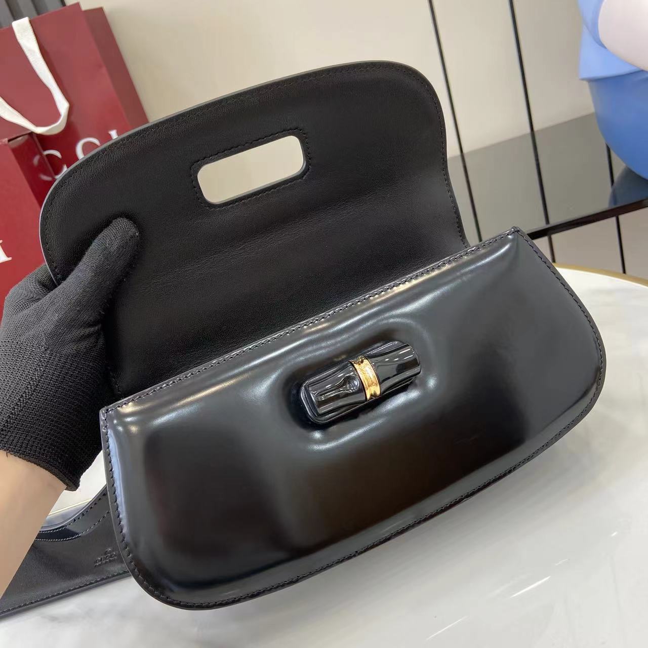 Gucci Bamboo DIva Medium Bag - FashionPlug