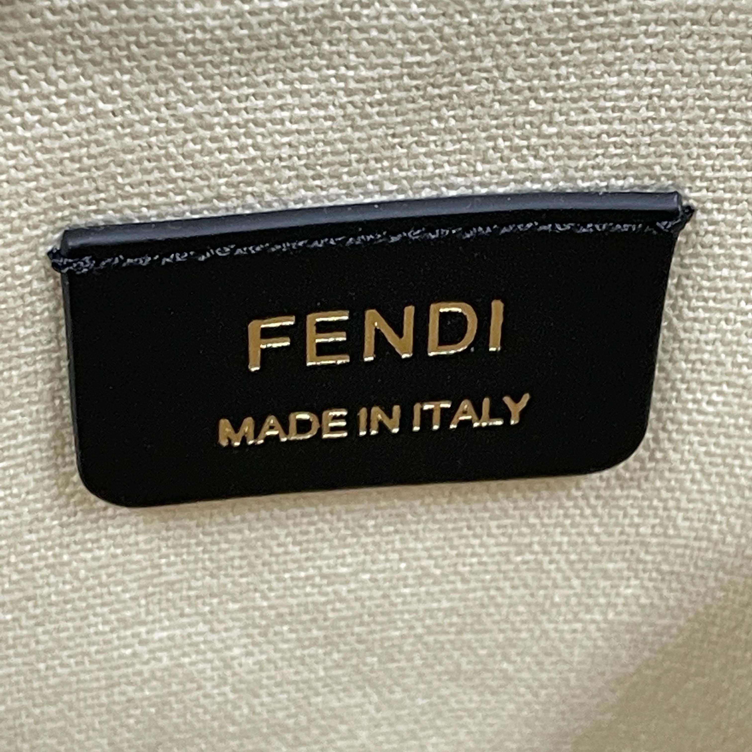 Fendi Mon Tresor Leather White  12×18×10cm - FashionPlug