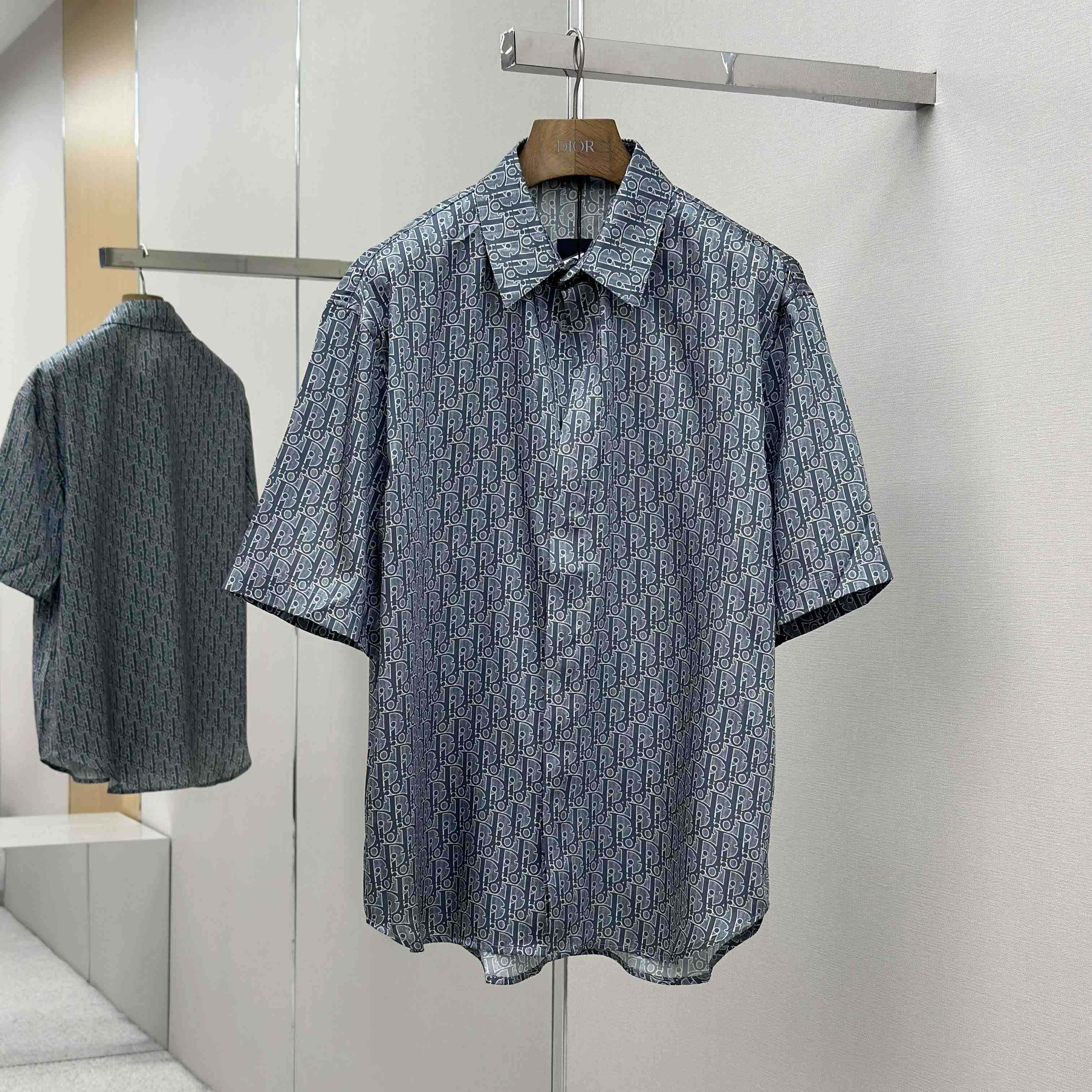 Dior Oblique Short-Sleeved Shirt - FashionPlug