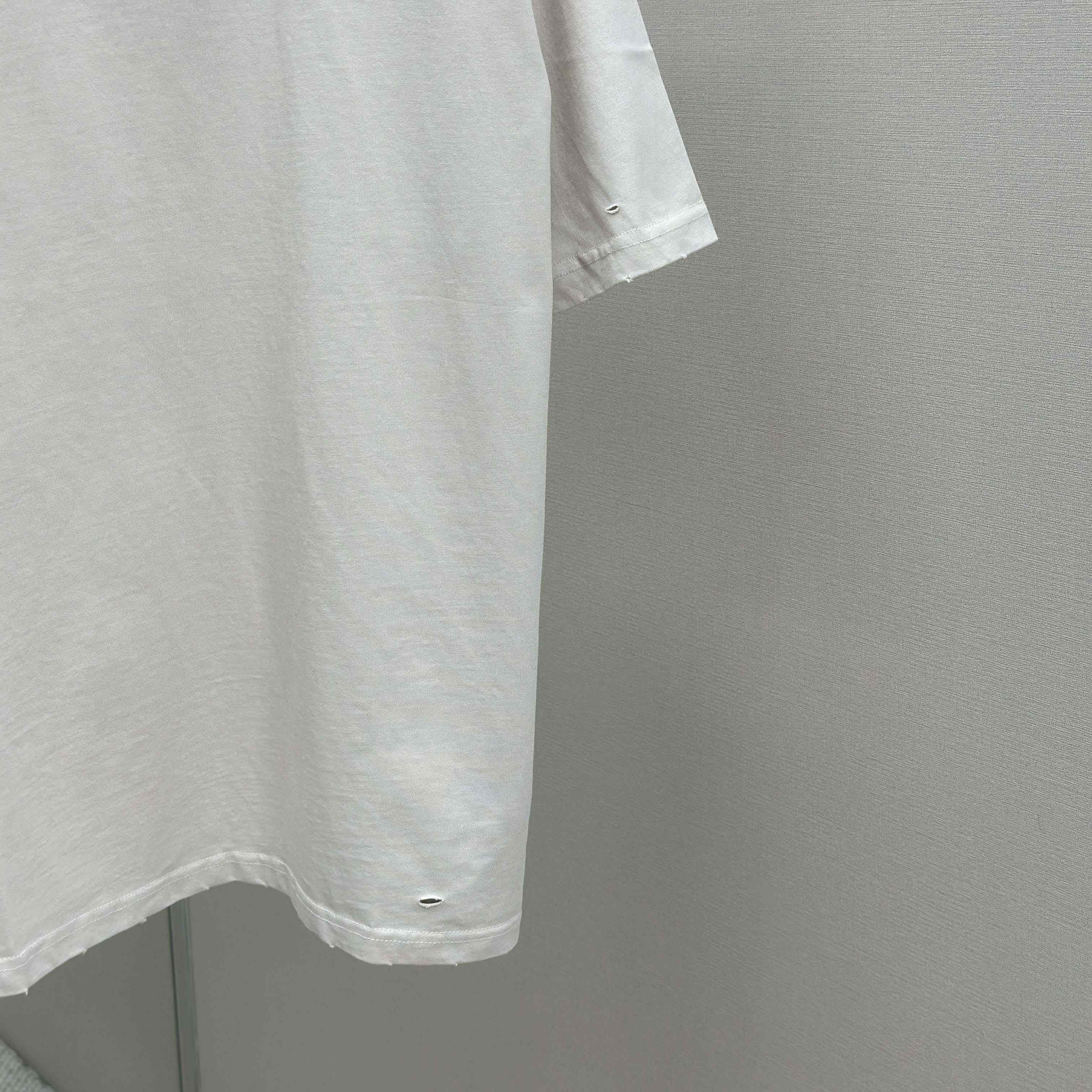 Balenciaga Painted T-Shirt Medium Fit - FashionPlug