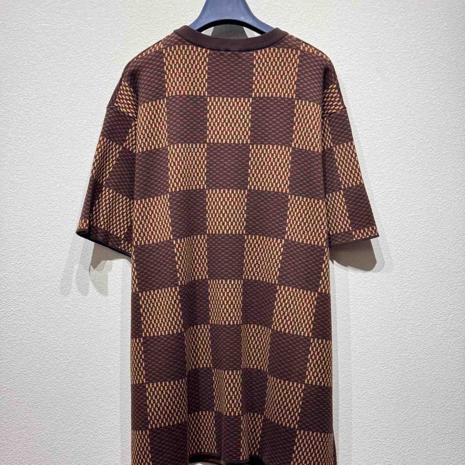 Louis Vuitton Short-Sleeved Cotton Damier Crewneck With Crystal LV Patch     1AFIUP YF2005  (50% Off Sale) - FashionPlug