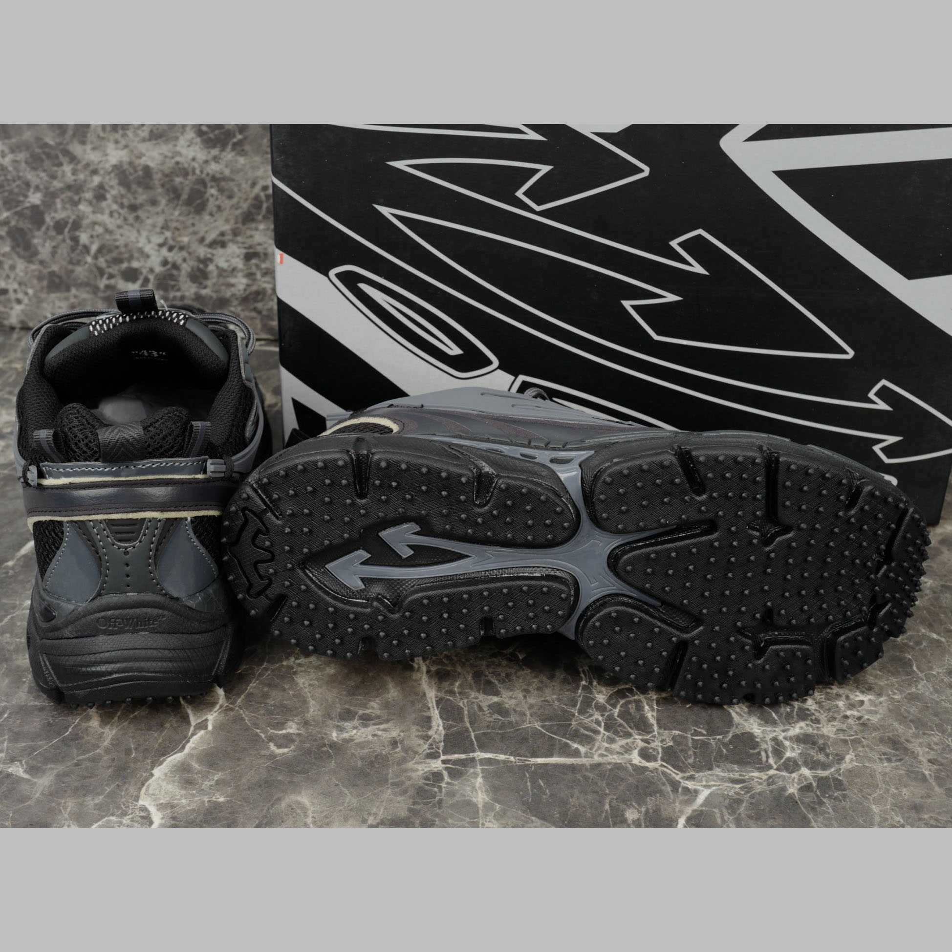 Off-White Full Black Be Right Back - FashionPlug