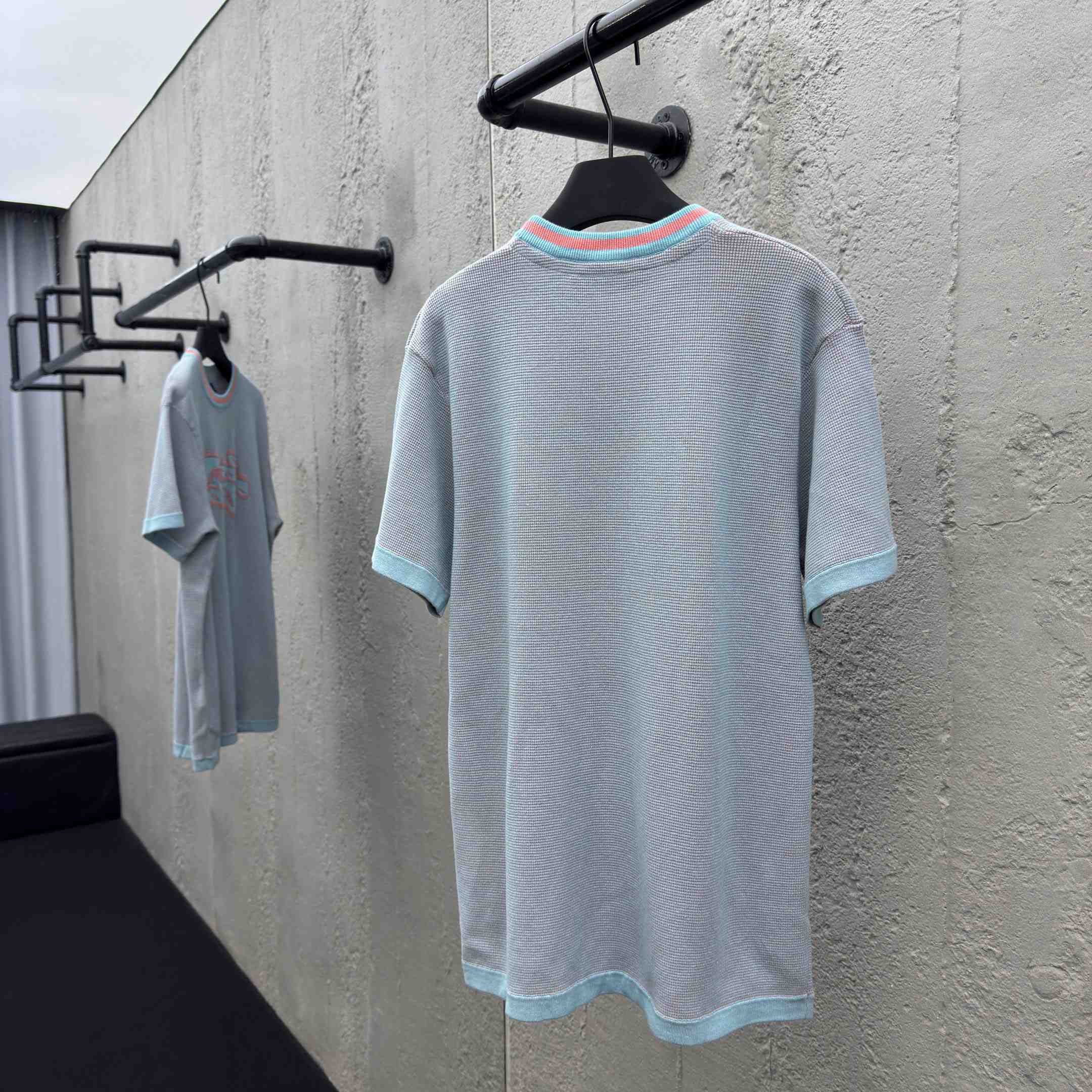 Louis Vuitton Graphic Short-Sleeved Crewneck   1AHVNY - FashionPlug