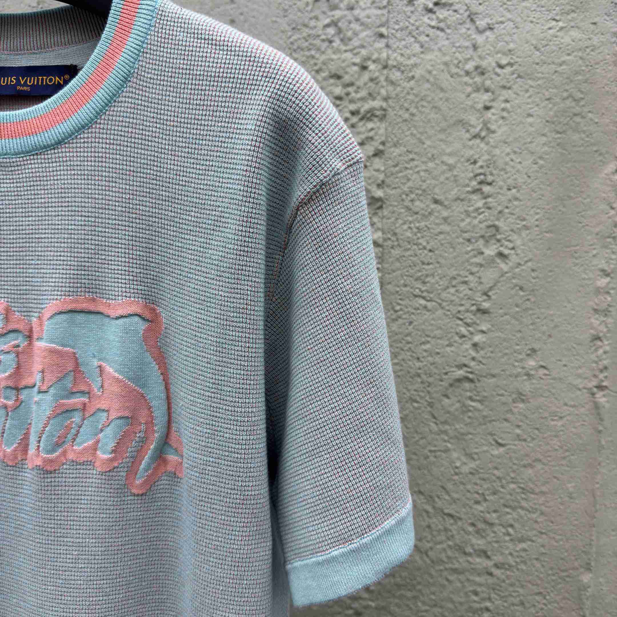 Louis Vuitton Graphic Short-Sleeved Crewneck   1AHVNY - FashionPlug