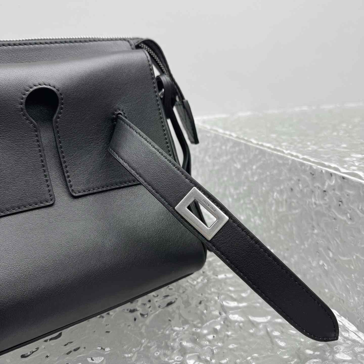 Balenciaga Bel Air Zipped Messenger Bag Small In Black - FashionPlug