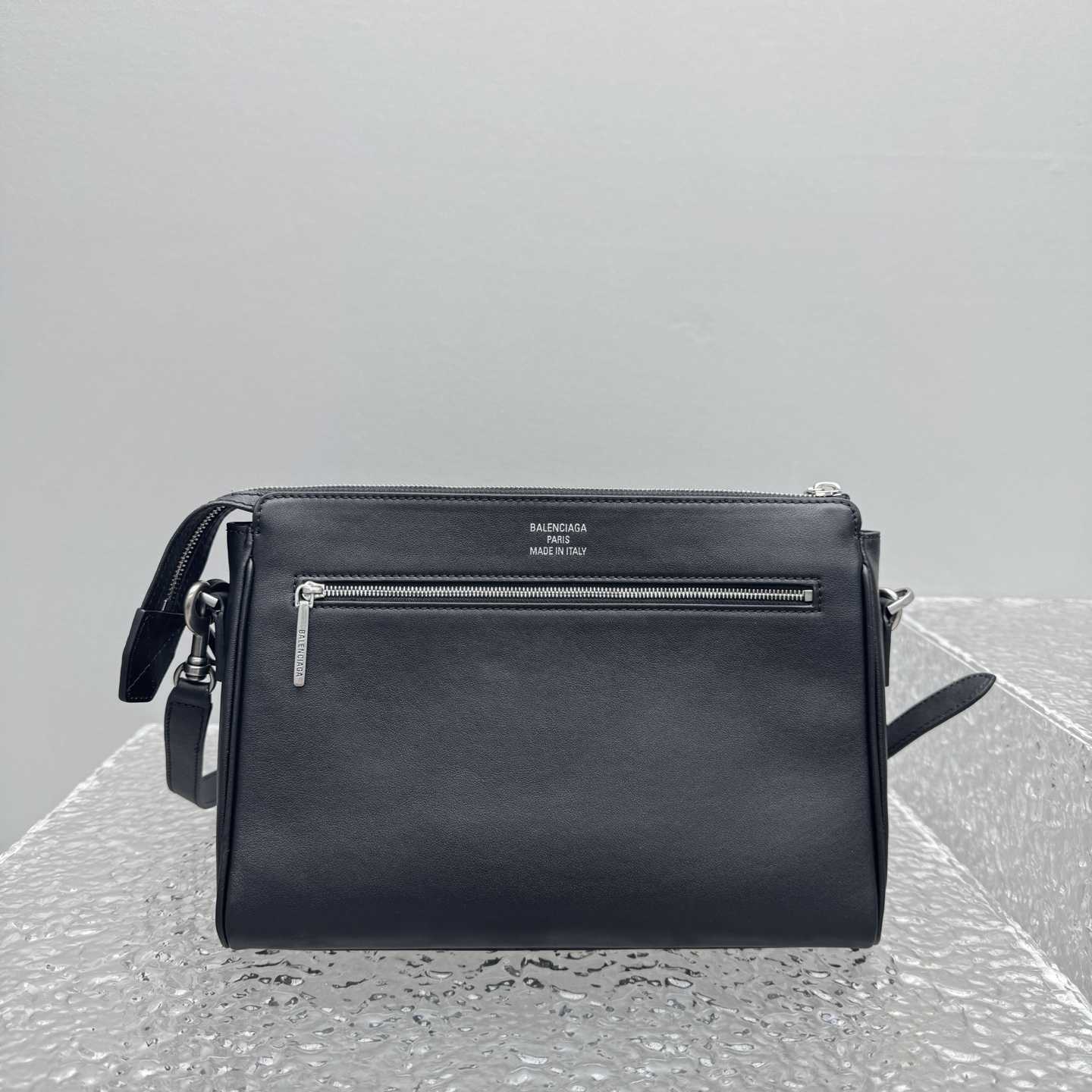 Balenciaga Bel Air Zipped Messenger Bag Small In Black - FashionPlug