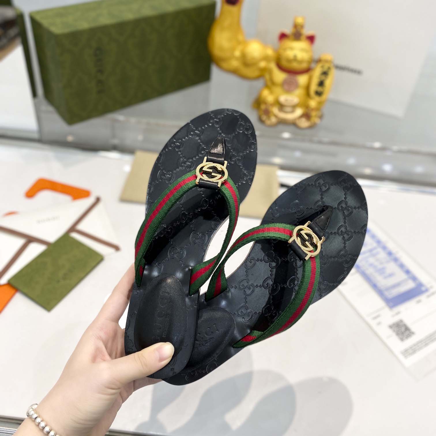 Gucci Thong Sandal With Web - FashionPlug