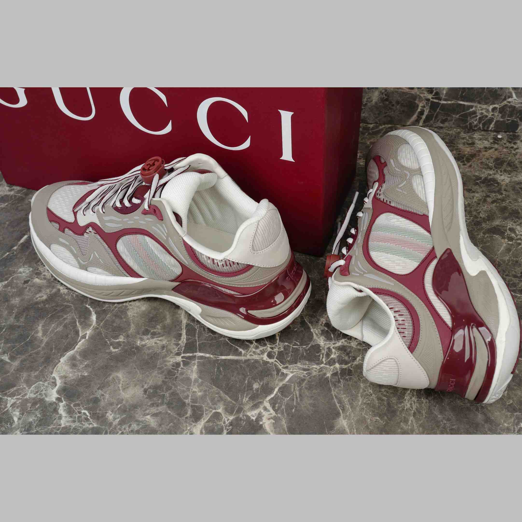 Gucci Men's Gucci 2.0 Sneaker - FashionPlug