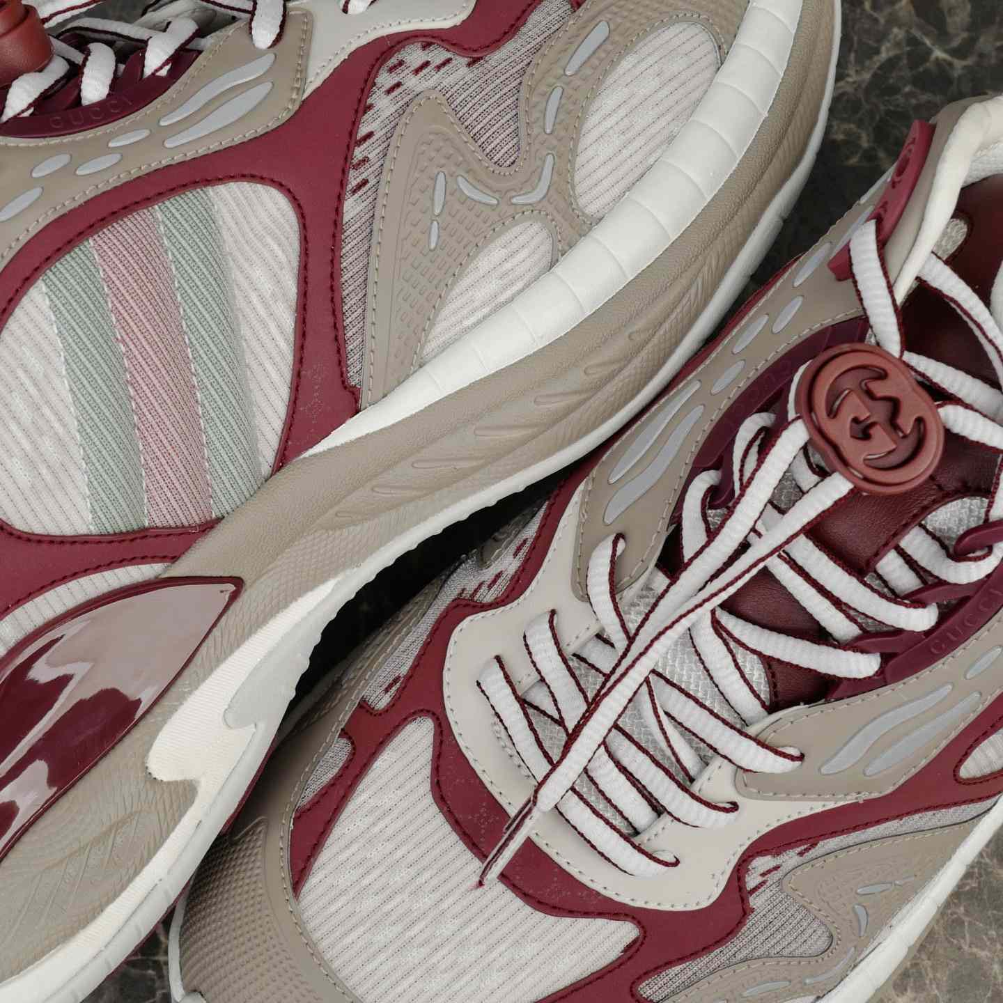 Gucci Men's Gucci 2.0 Sneaker - FashionPlug