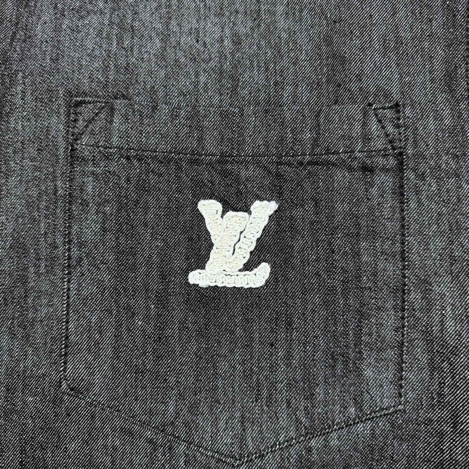 Louis Vuitton Short-Sleeved Chambray Shirt   1AHVW4 - FashionPlug