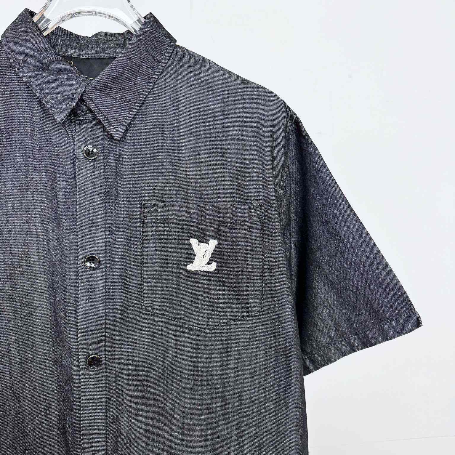 Louis Vuitton Short-Sleeved Chambray Shirt   1AHVW4 - FashionPlug