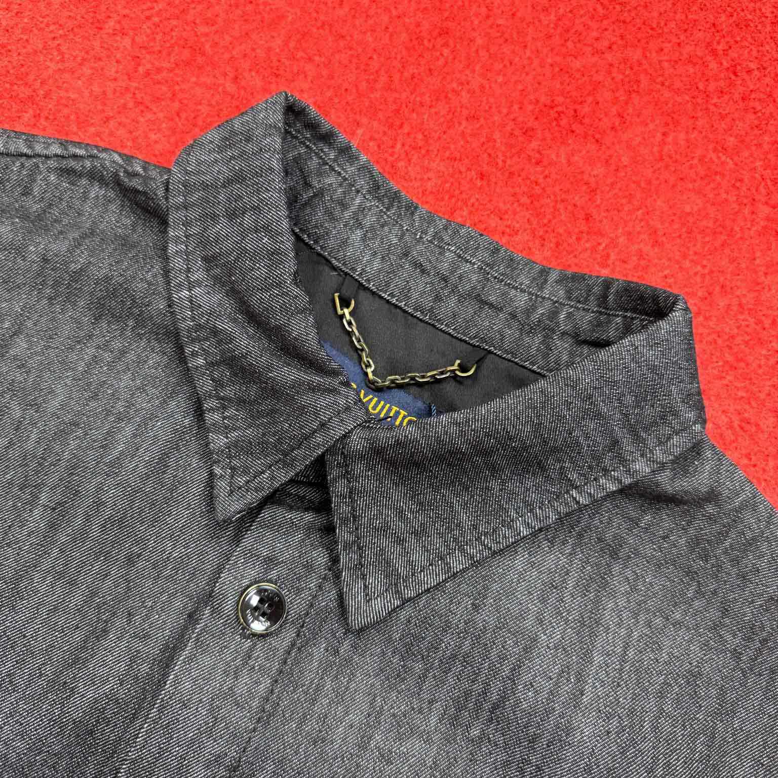 Louis Vuitton Short-Sleeved Chambray Shirt   1AHVW4 - FashionPlug