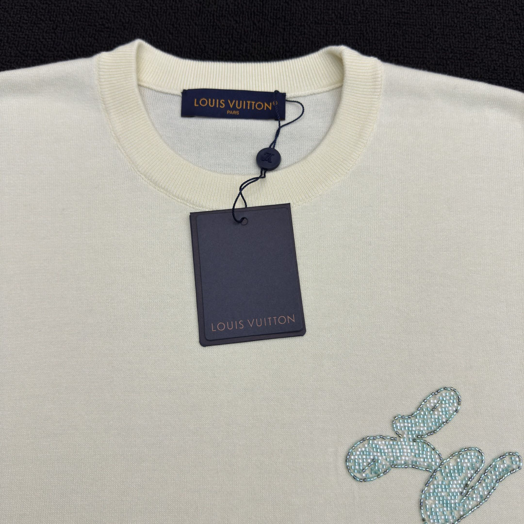Louis Vuitton Embellished Short-Sleeved Crewneck   1AHVOA - FashionPlug
