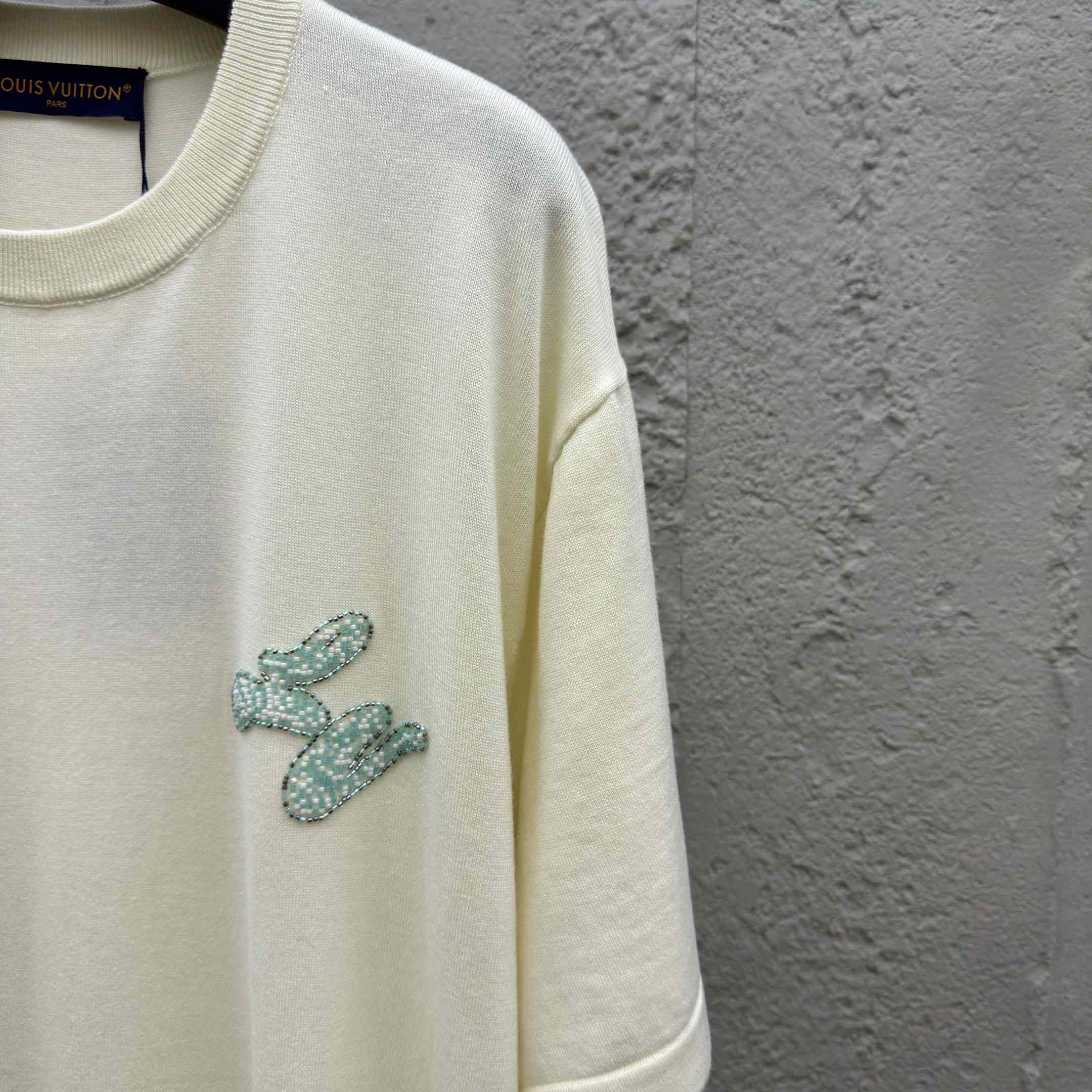 Louis Vuitton Embellished Short-Sleeved Crewneck   1AHVOA - FashionPlug