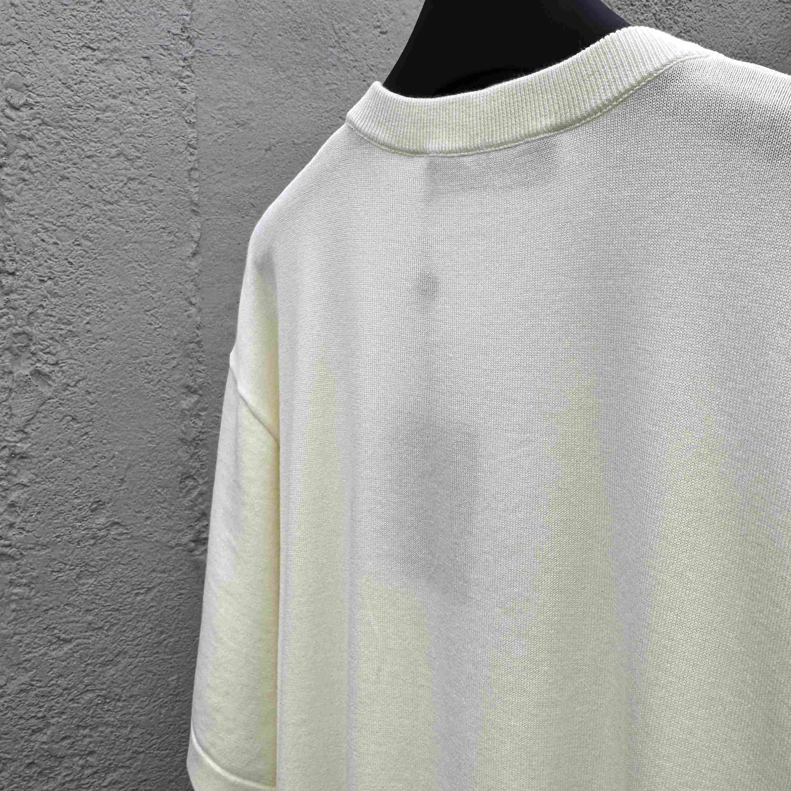 Louis Vuitton Embellished Short-Sleeved Crewneck   1AHVOA - FashionPlug