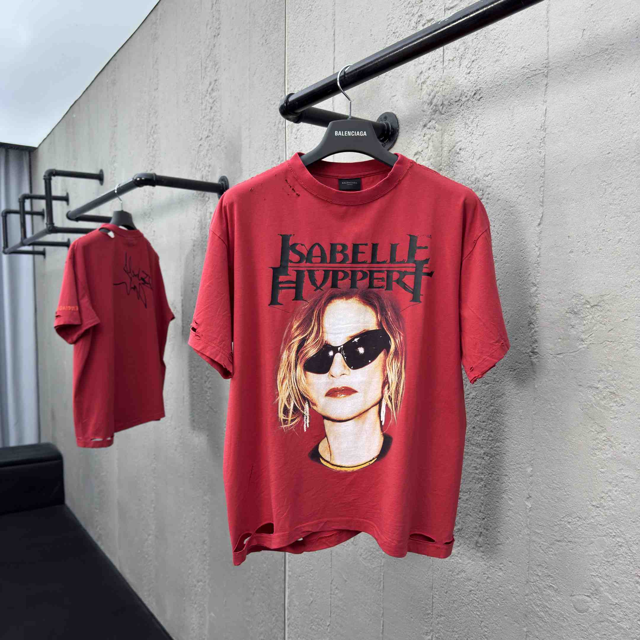 Balenciaga Isabelle Boxy T-Shirt in faded red dry jersey - FashionPlug