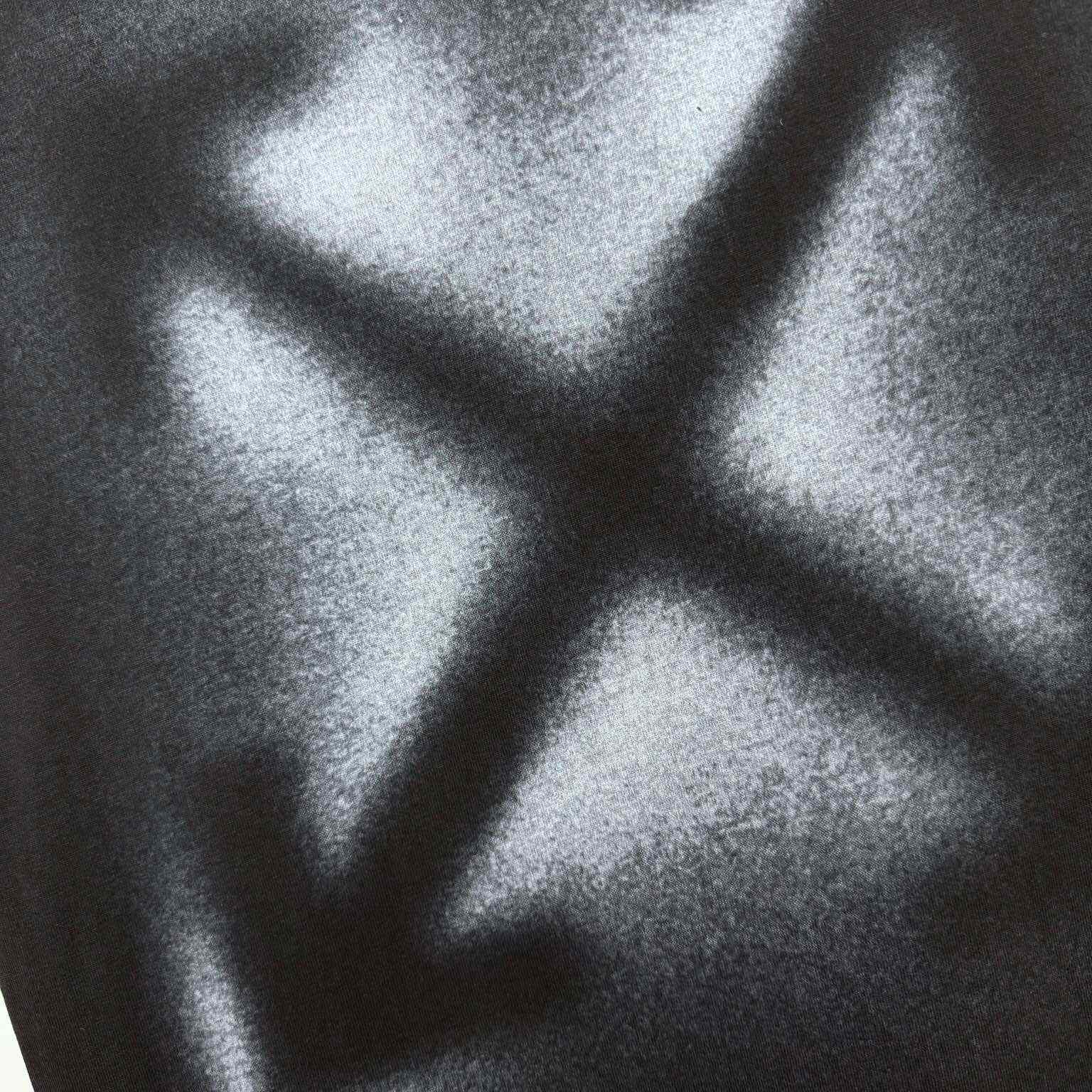 Off-White Spray Arrow T-Shirt - FashionPlug