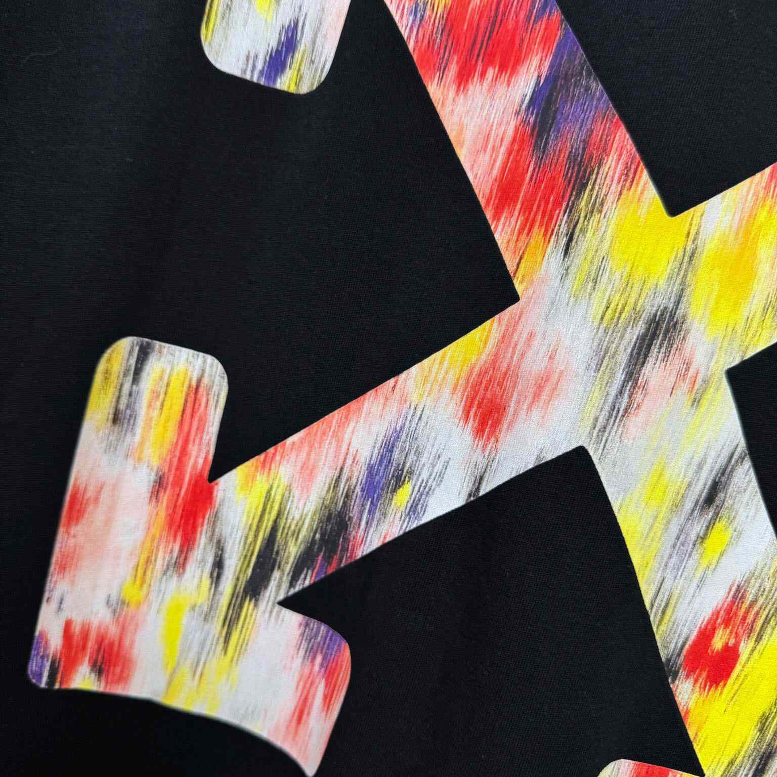 Off-White Arrow-Print T-shirt Black - FashionPlug
