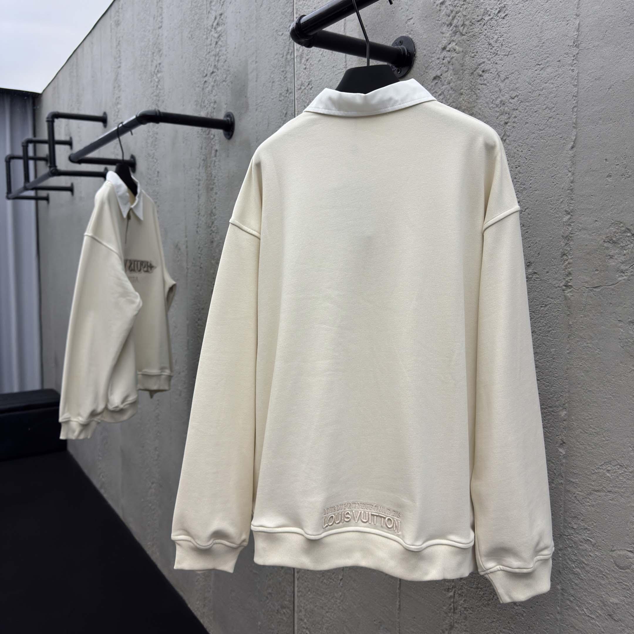 Louis Vuitton Embellished Half Zip Sweatshirt   1AHW29 - FashionPlug