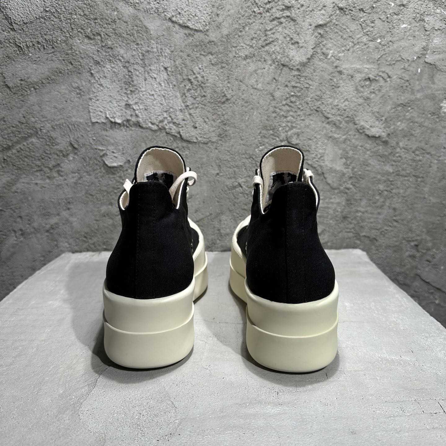Rick Owens Low-Top Sneakers XZ2002     (50% Off Sale) - FashionPlug