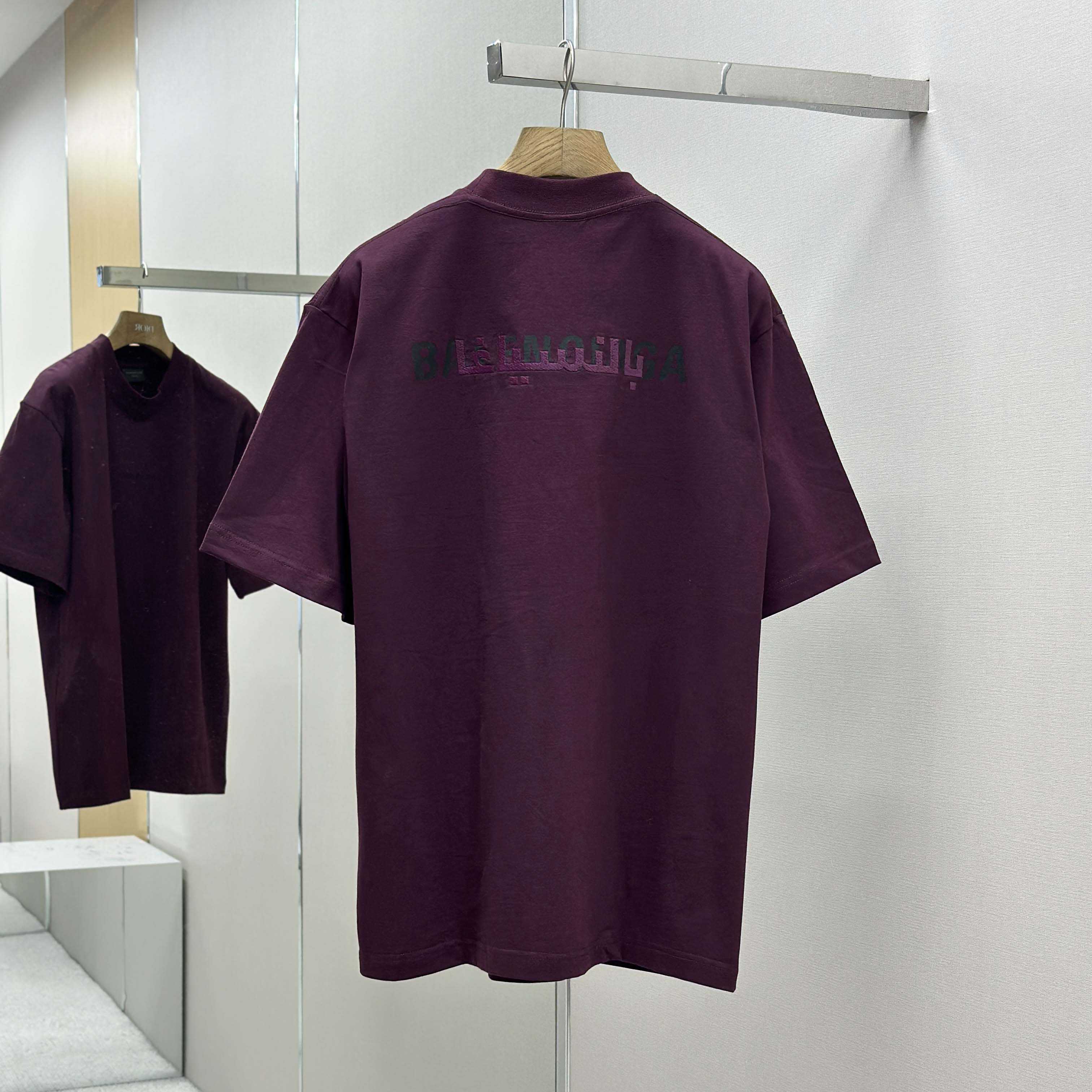 Balenciaga Unisex Medium-fit T-shirt In Vintage-jersey - FashionPlug