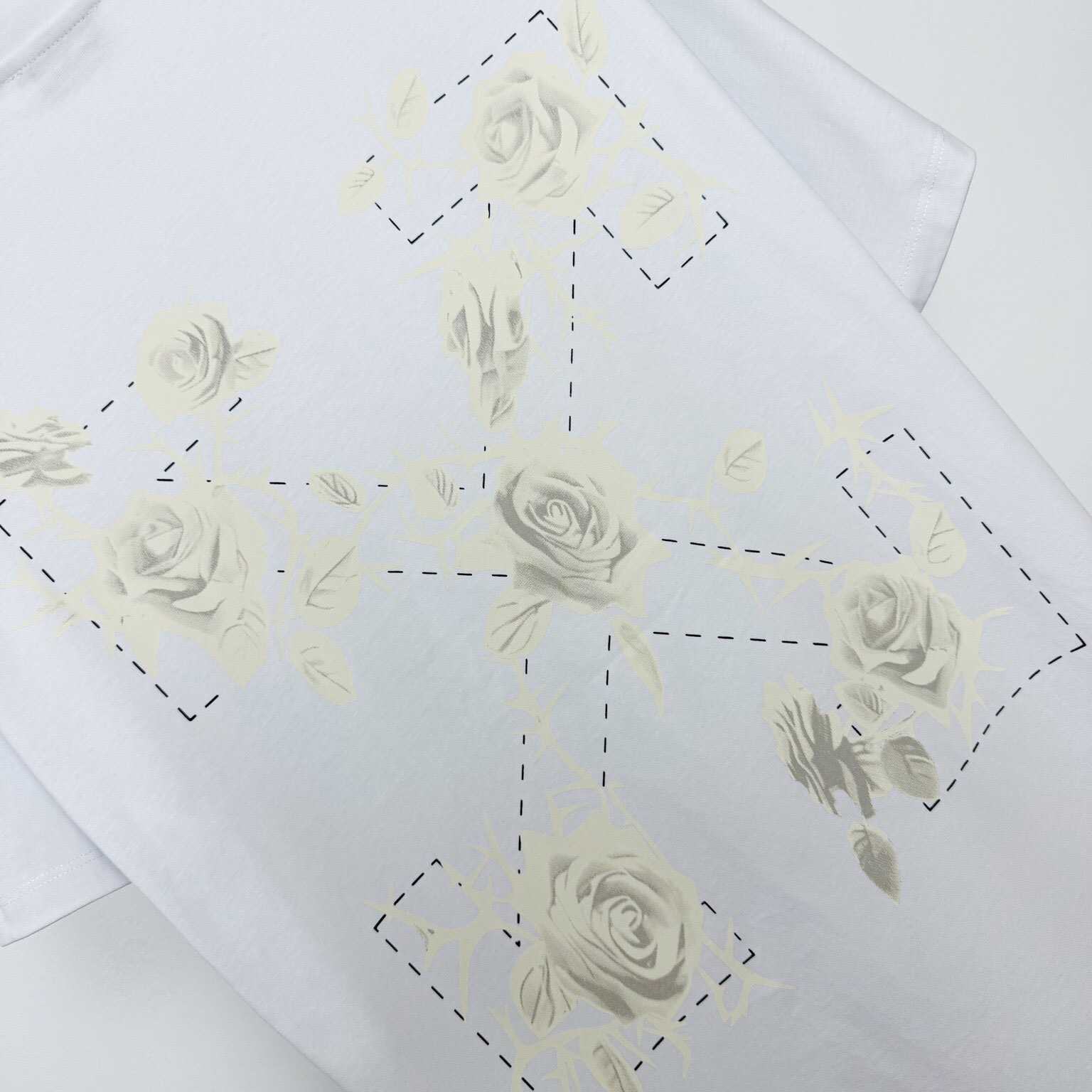 Off-White Roses Arrows-print T-shirt  - FashionPlug